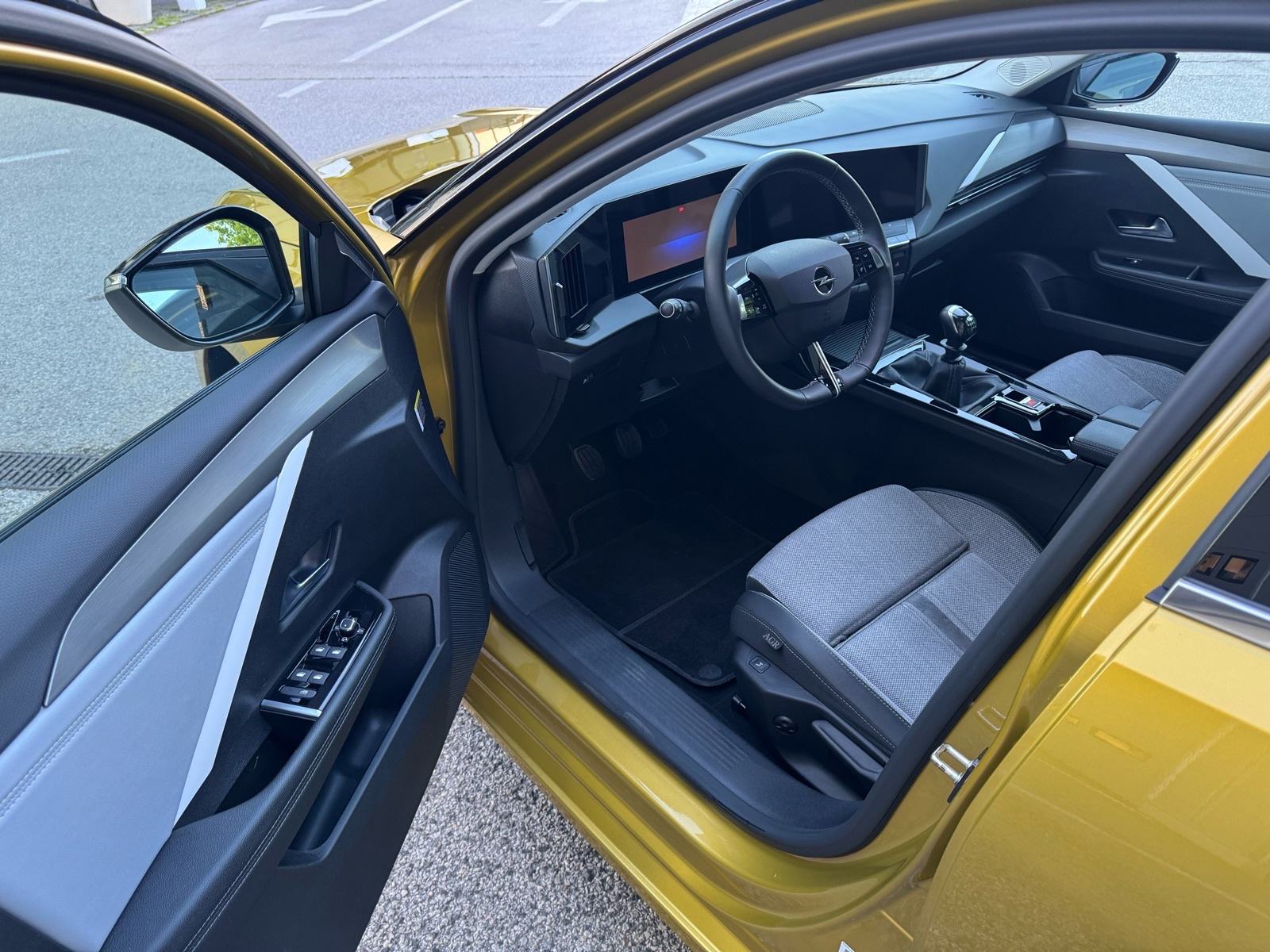 Opel Astra 1,2 Turbo *ELEGANCE,96 KW,ORIGINAL KM,2xKLJUČA,FULL OPREMA*, fotografija 9