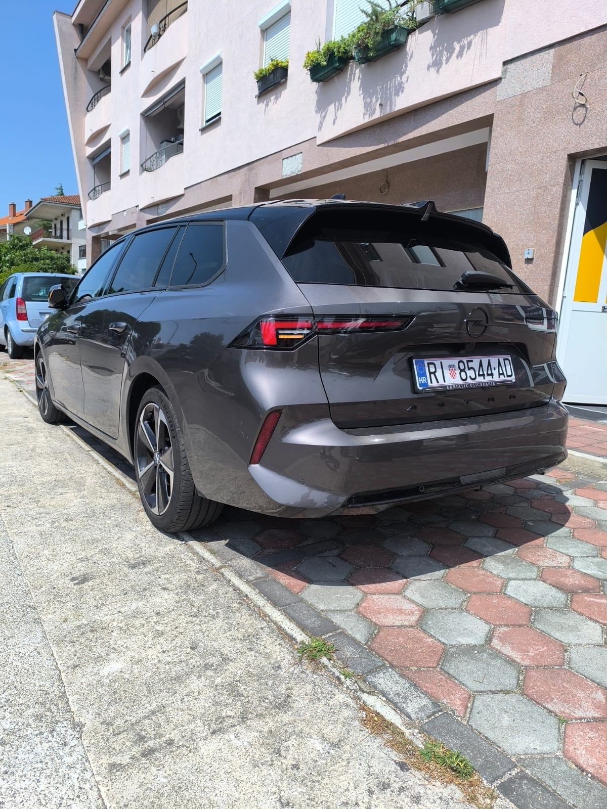 Opel Astra 1,2 Turbo GS LINE, fotografija 4