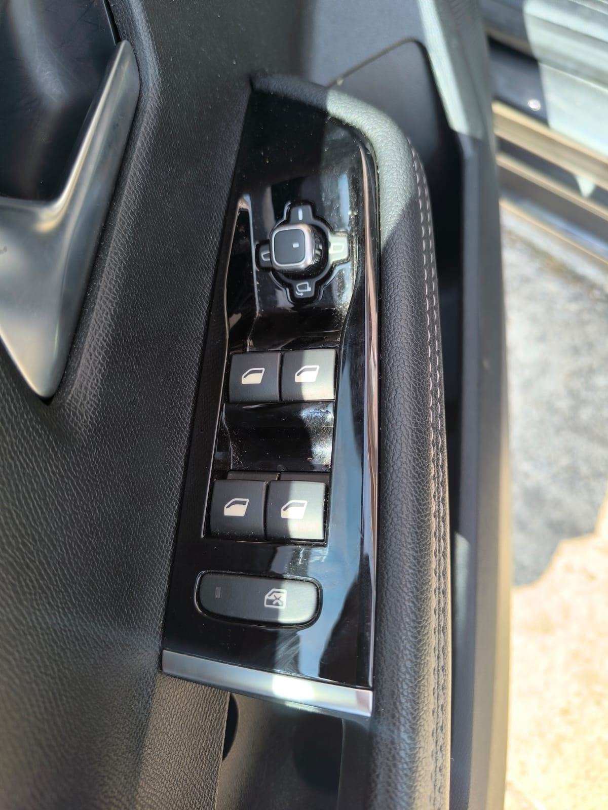 Opel Astra 1,2 Turbo GS LINE, fotografija 11