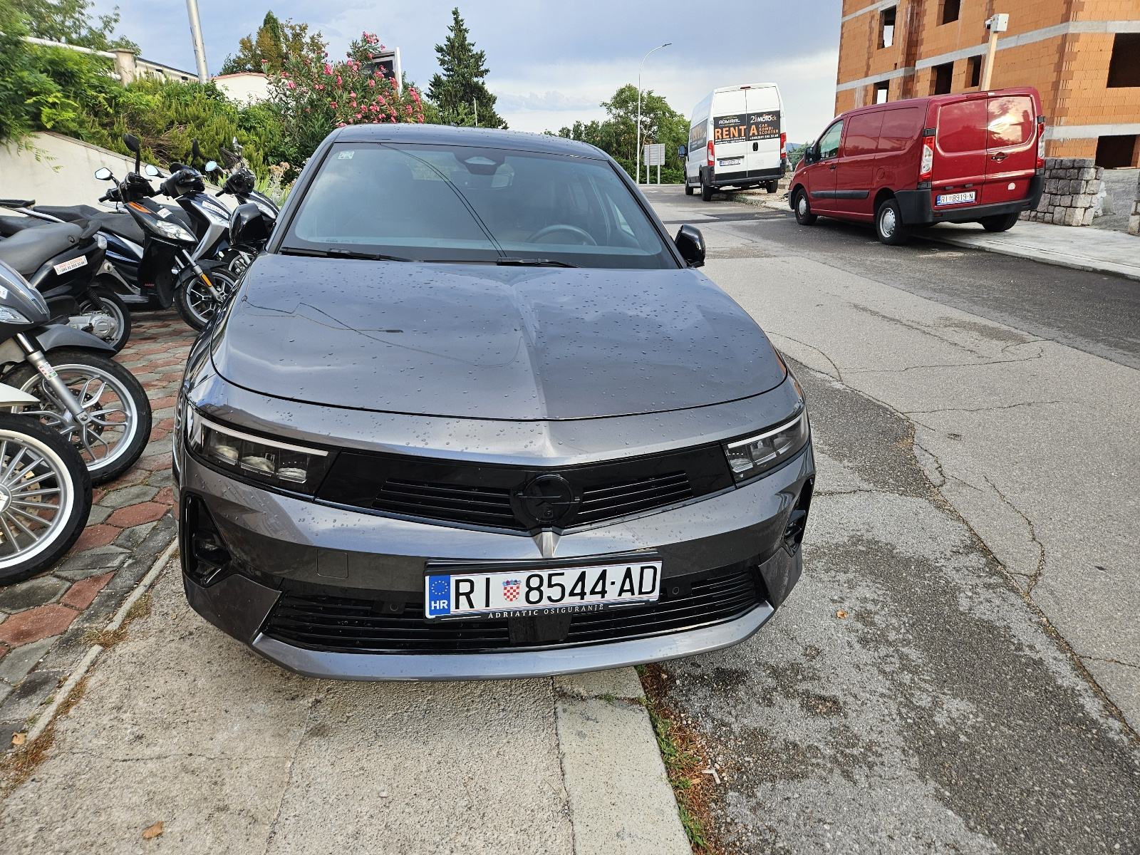 Opel Astra 1,2 Turbo GS LINE, fotografija 13