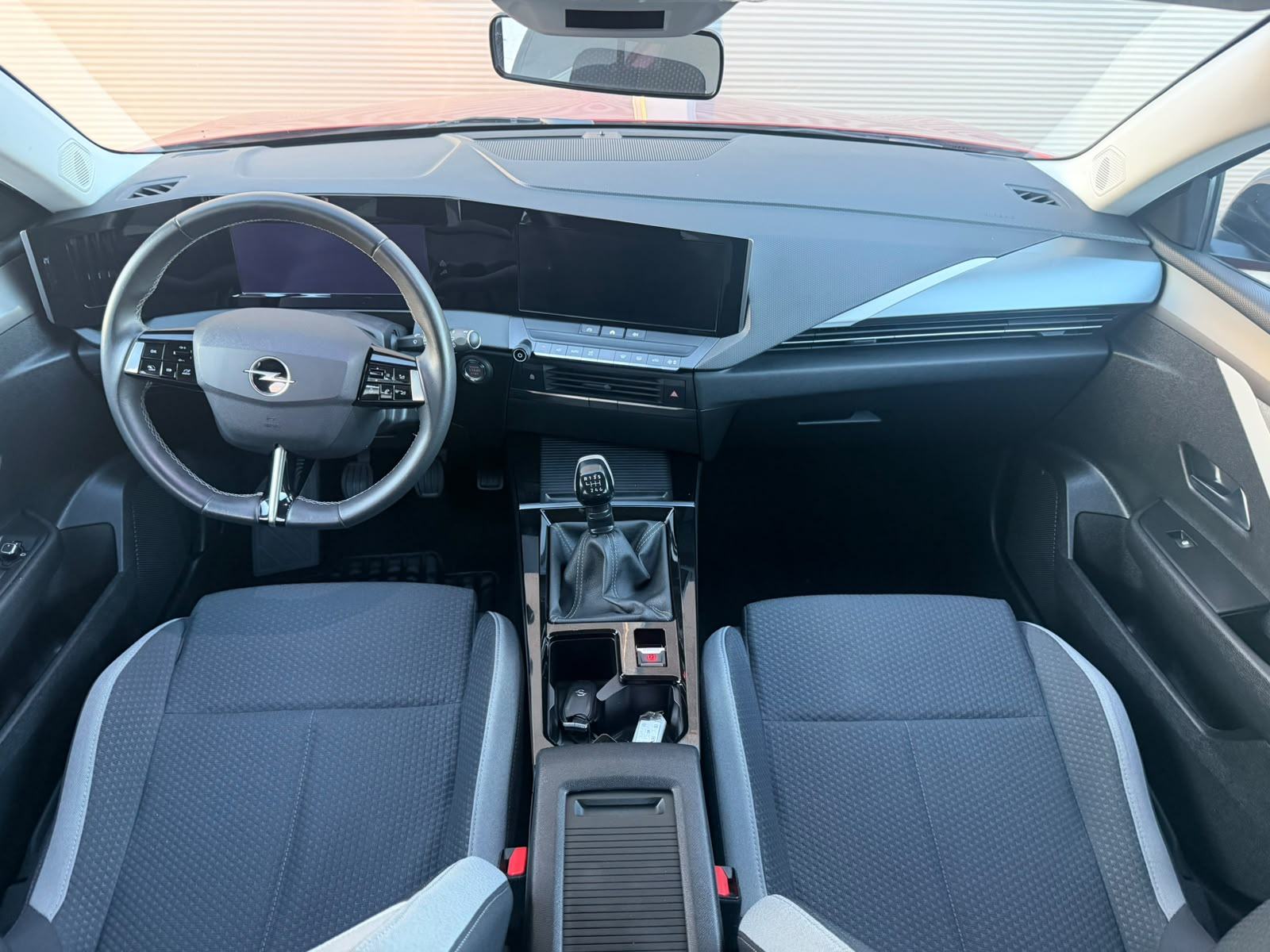 Opel Astra 1,2 Turbo--LED--MAGLENKE--VELIKI SERVIS--JAMSTVO 12, fotografija 4