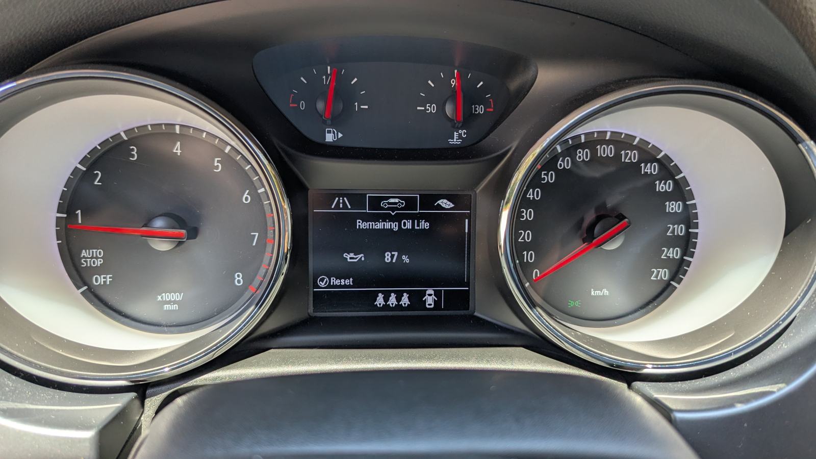 Opel Astra 1,2 Turbo, fotografija 13