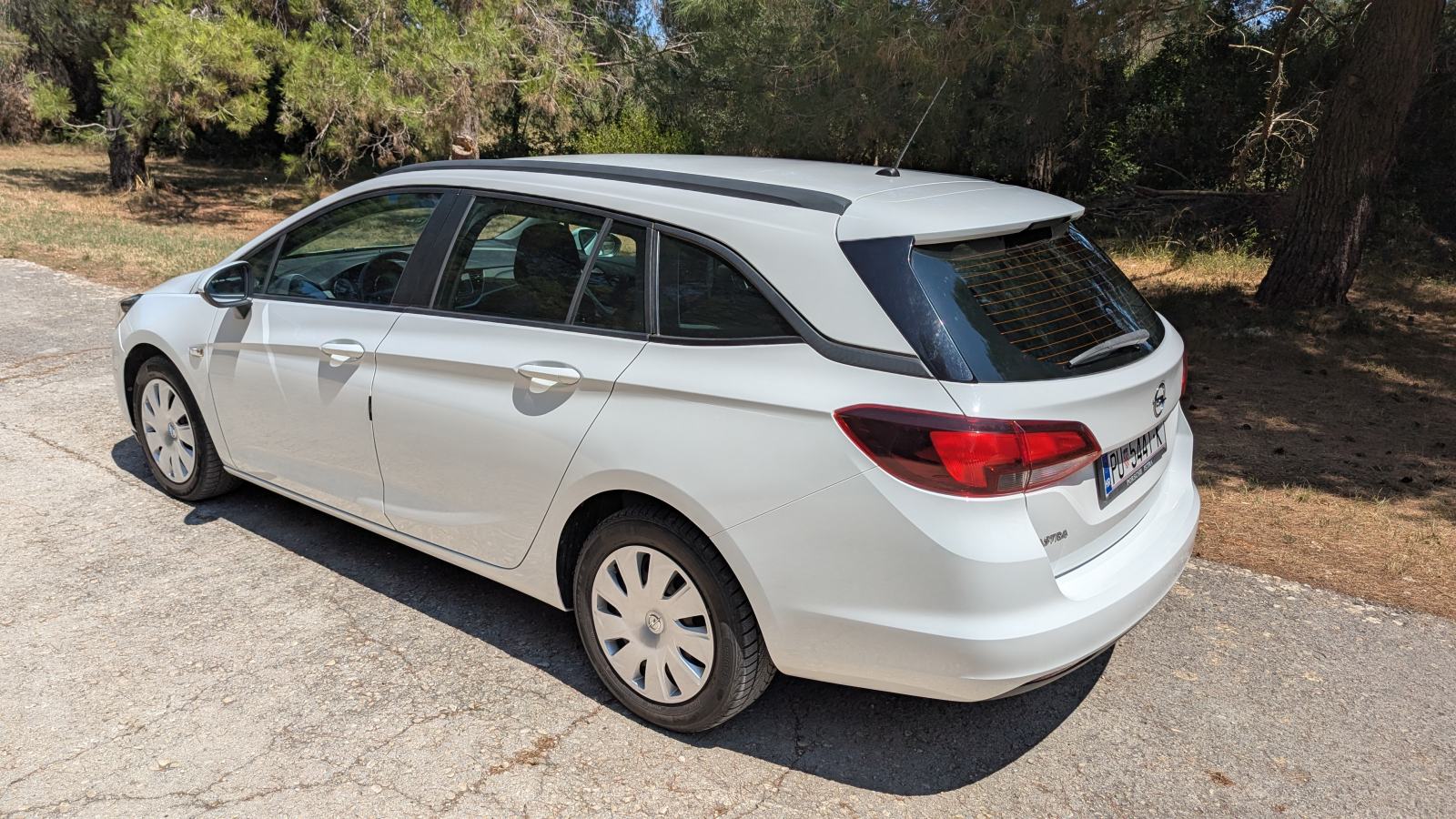 Opel Astra 1,2 Turbo, fotografija 7