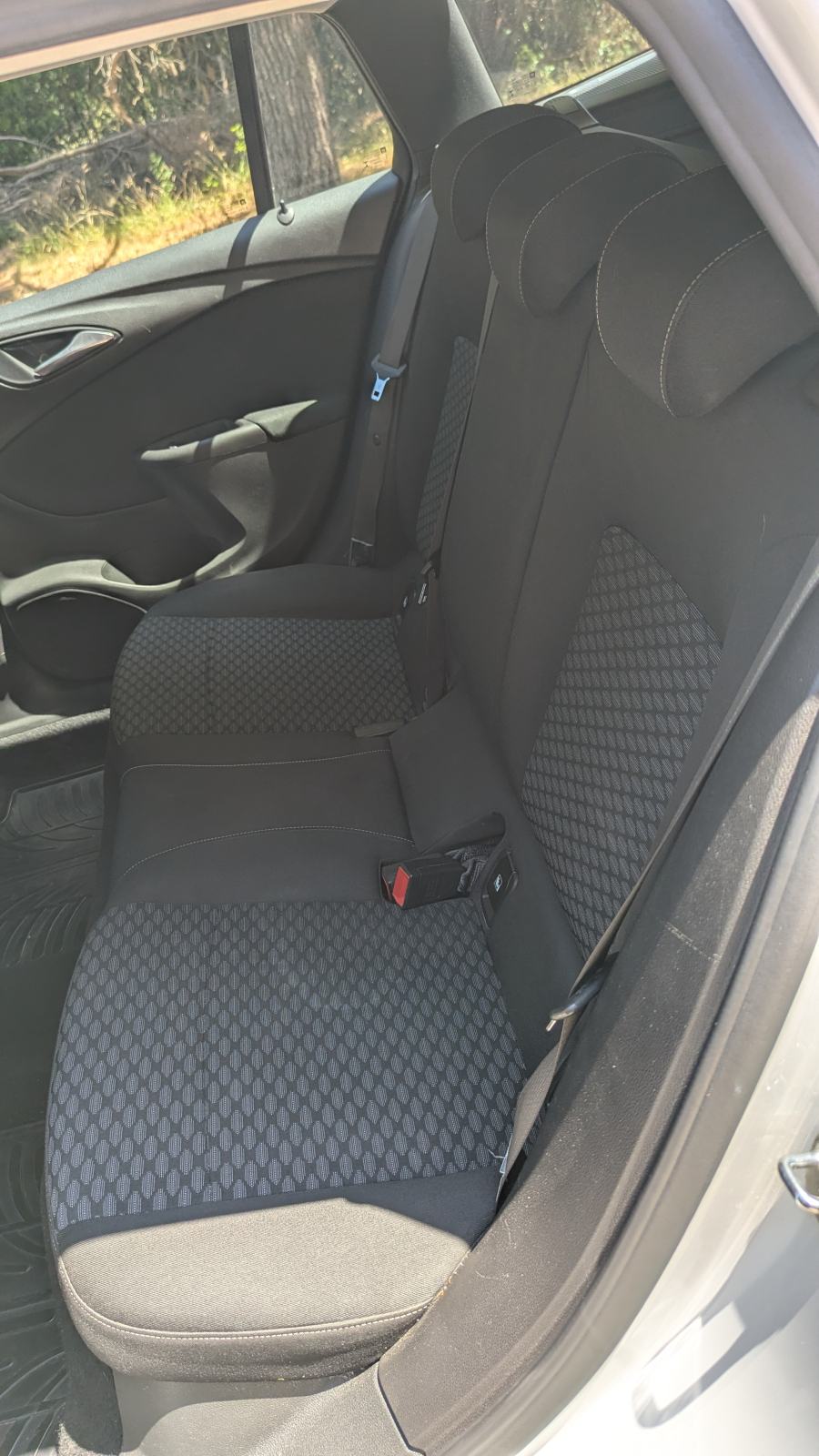 Opel Astra 1,2 Turbo, fotografija 17