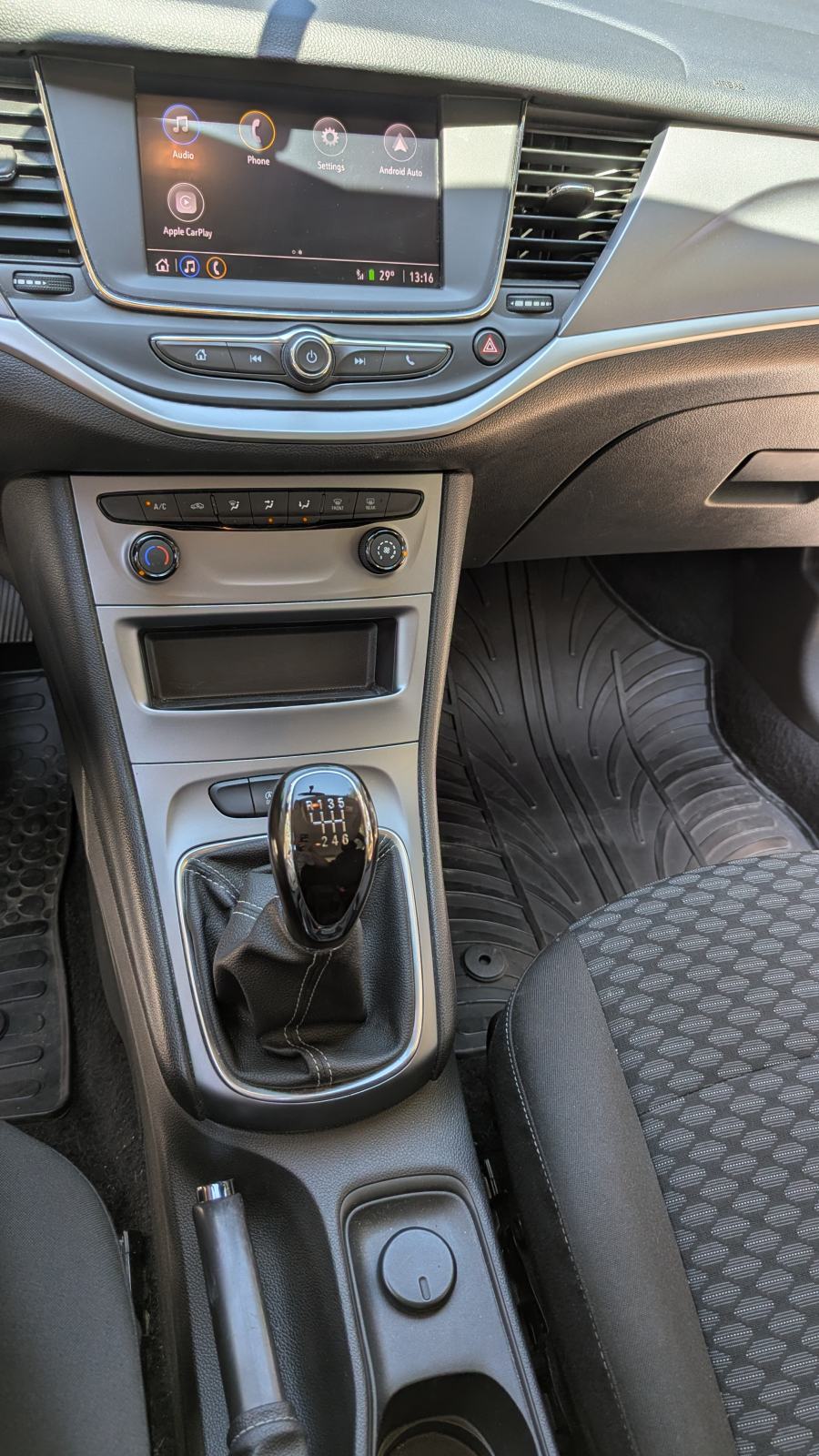 Opel Astra 1,2 Turbo, fotografija 18
