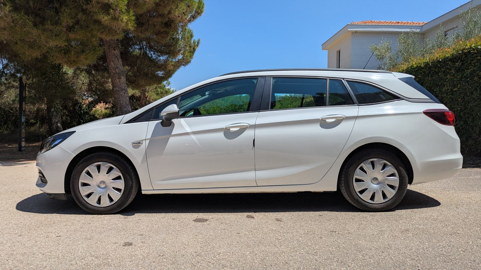Opel Astra 1,2 Turbo, fotografija 9