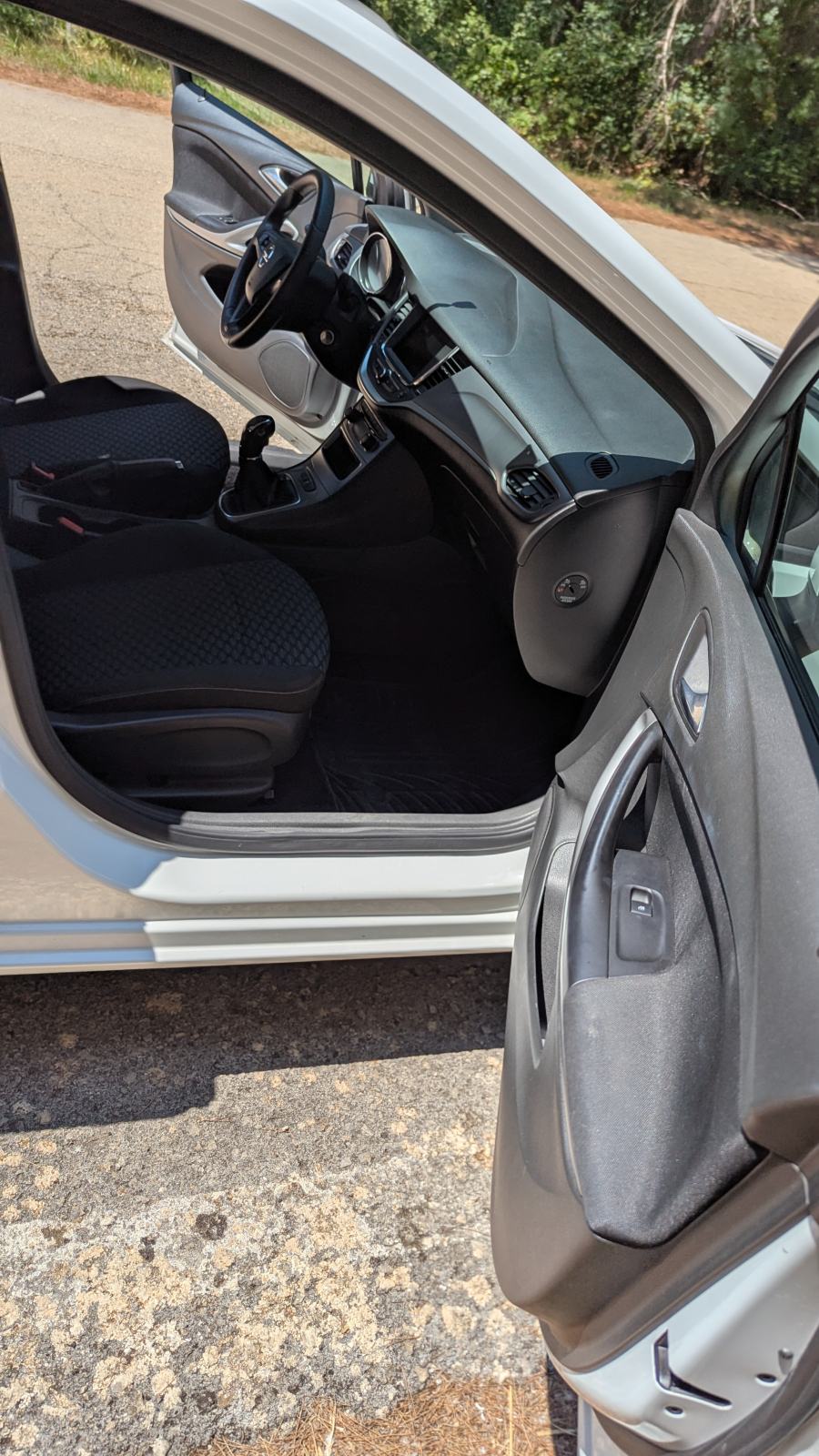 Opel Astra 1,2 Turbo, fotografija 19