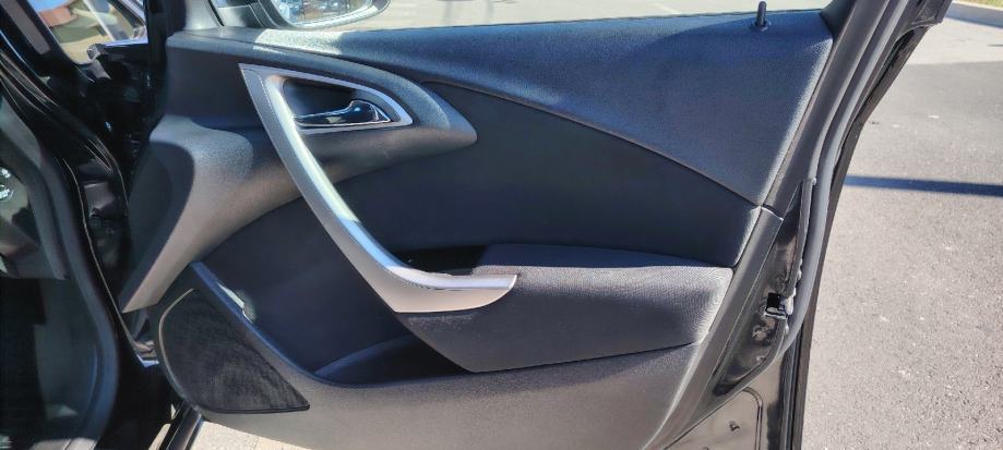 Opel Astra 1,3 CDTI, fotografija 16