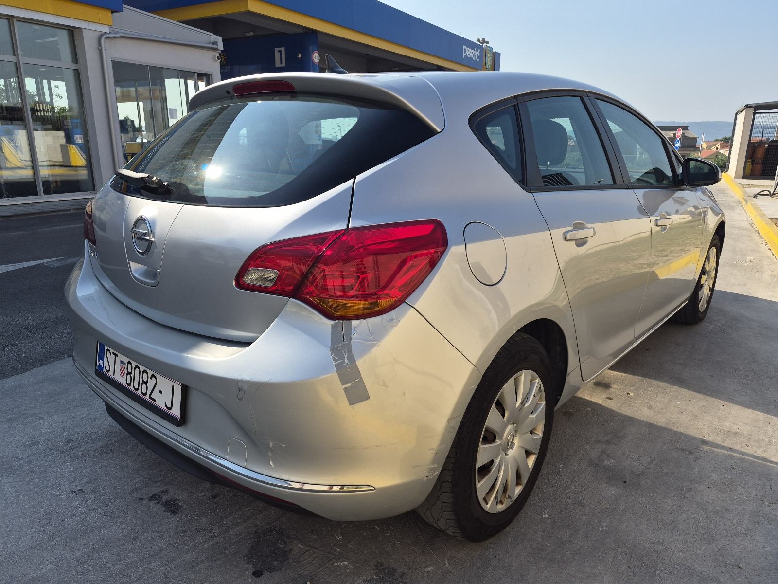 Opel Astra 1.4, 143000 km, 2015 g., fotografija 4