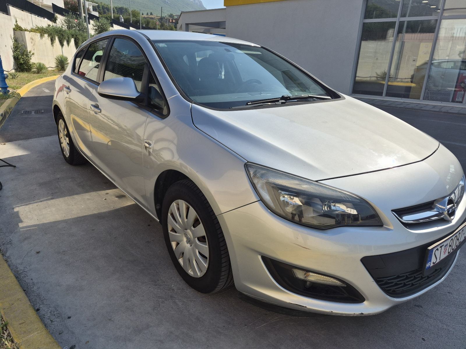 Opel Astra 1.4, 143000 km, 2015 g., fotografija 2
