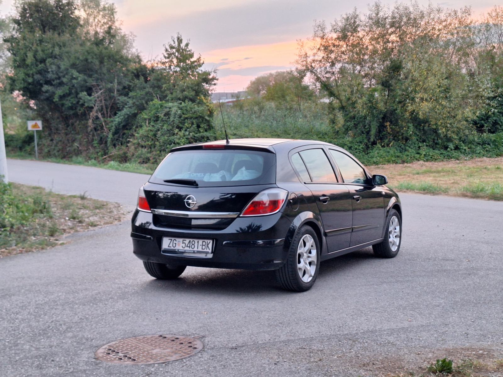 Opel Astra 1,4 i ,150 tkm kao nova, fotografija 7