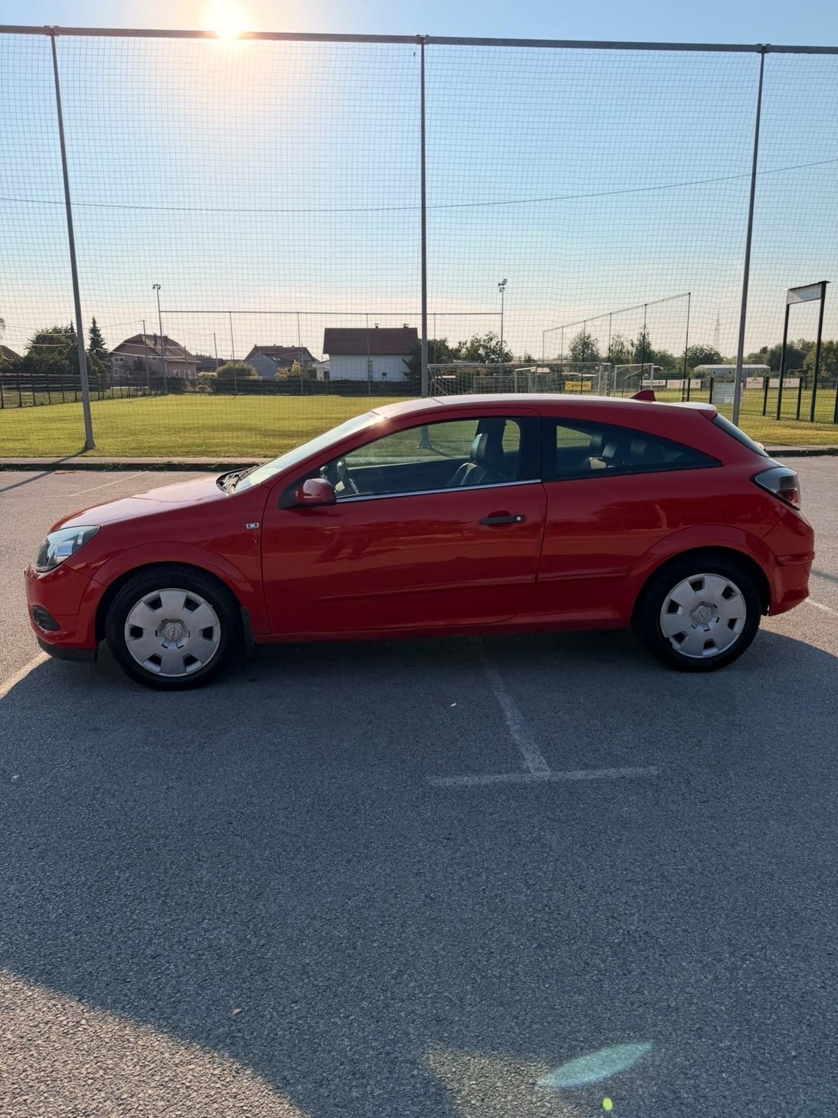 Opel Astra 1,4 16V. GTC 130 TISUCA AUTO ODLICAN, fotografija 9
