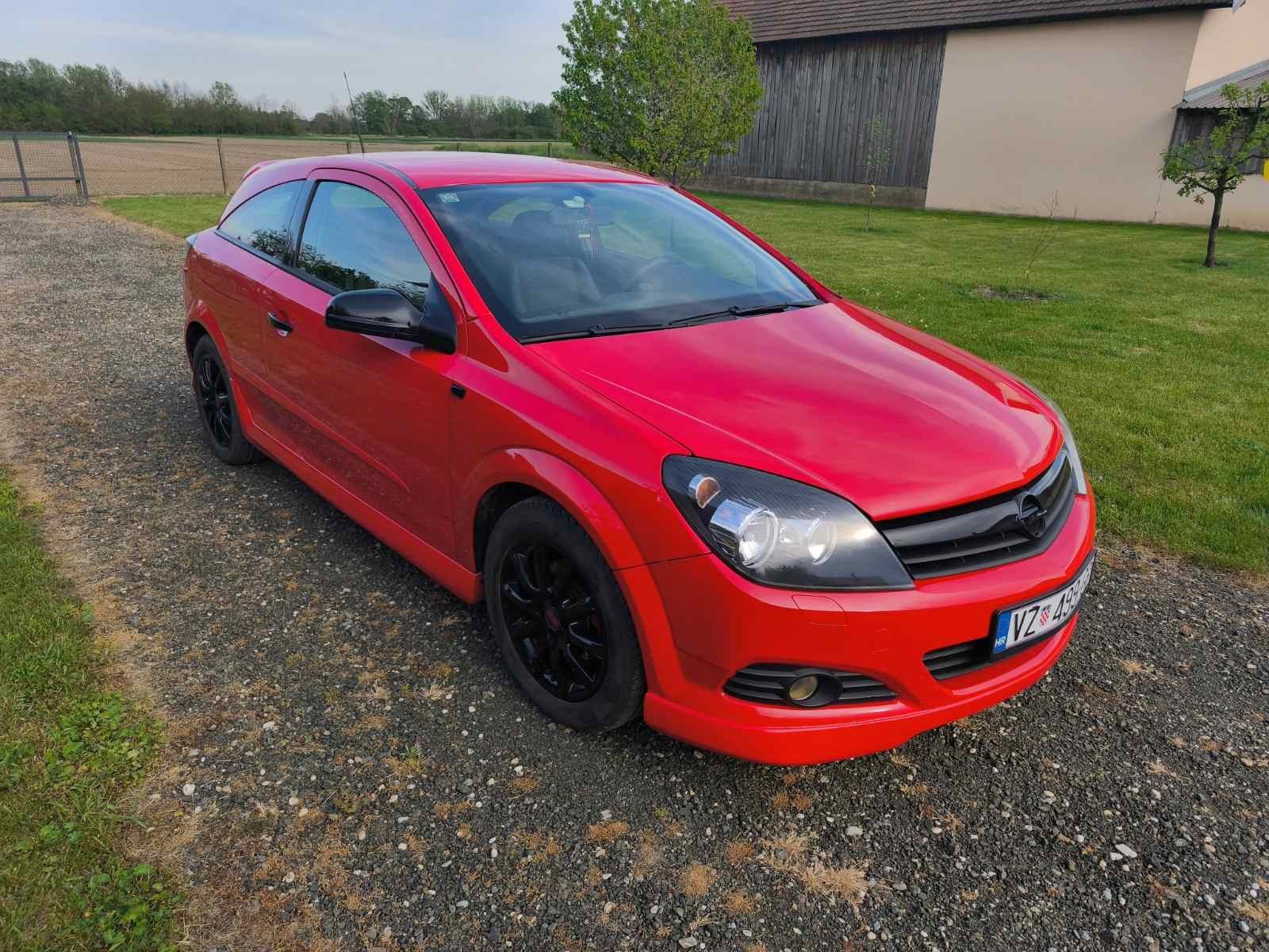 Opel Astra 1,4 16V Easytronic, pogled izvana - slika 1