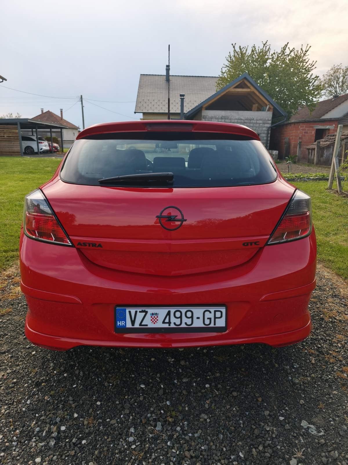 Opel Astra 1,4 16V Easytronic, pogled izvana - slika 4