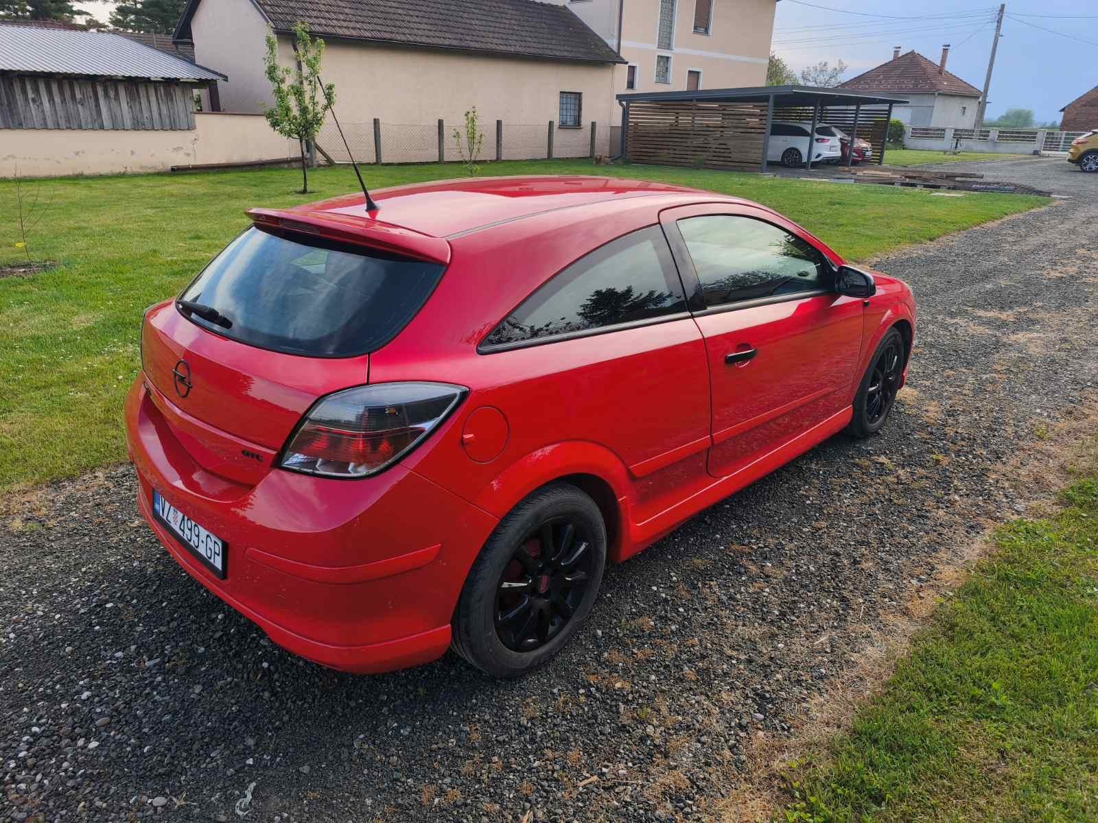 Opel Astra 1,4 16V Easytronic, pogled izvana - slika 3