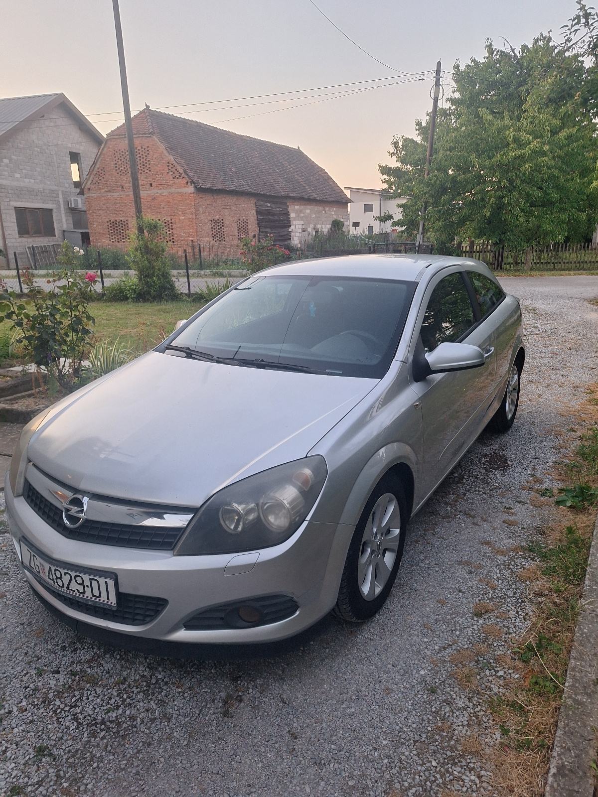 Opel Astra 1,4 16V, 2007 god., fotografija 6