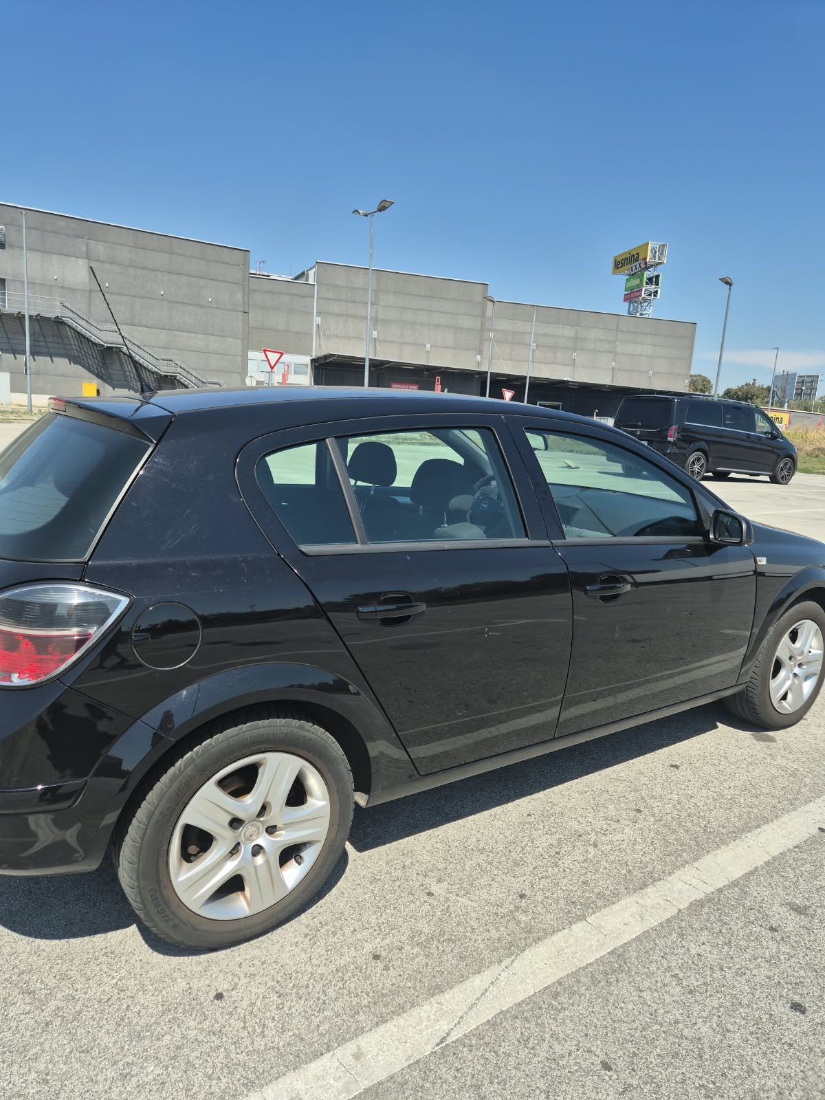 Opel Astra 1,4 16V, fotografija 11