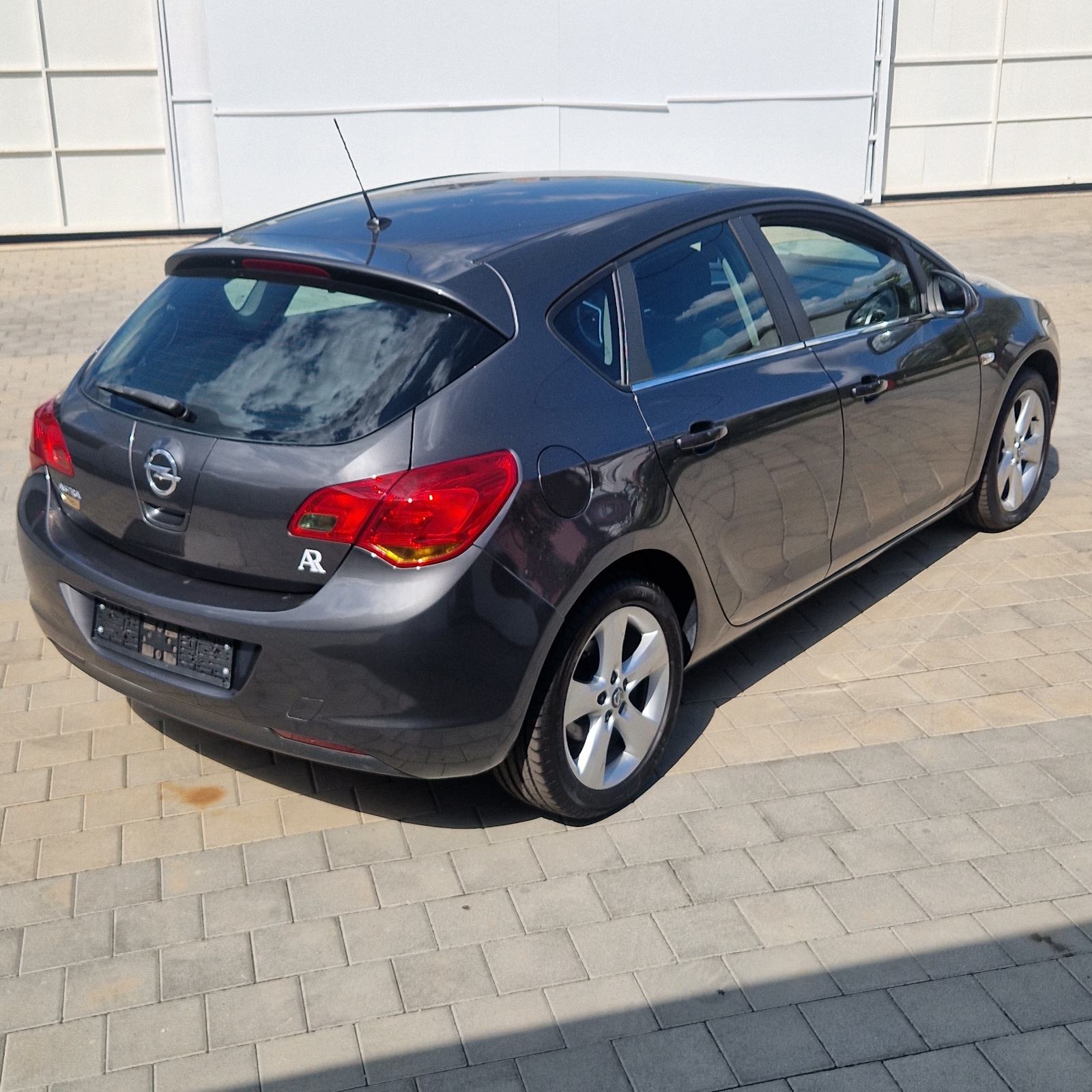 Opel Astra 1,4 benzin 74 kW- Nije turbo • Hr auto• 129.ooo km, fotografija 5