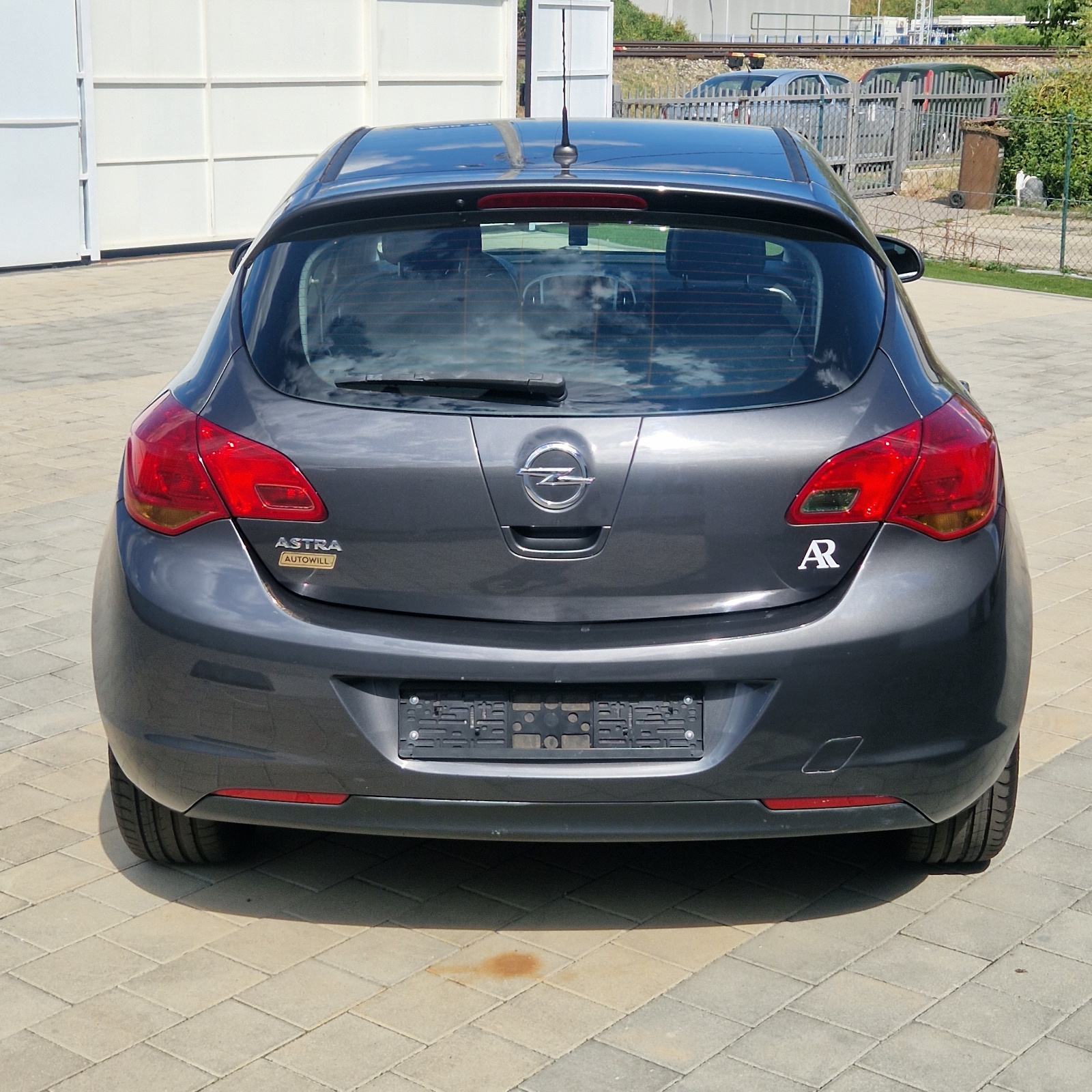 Opel Astra 1,4 benzin 74 kW- Nije turbo • Hr auto• 129.ooo km, fotografija 6