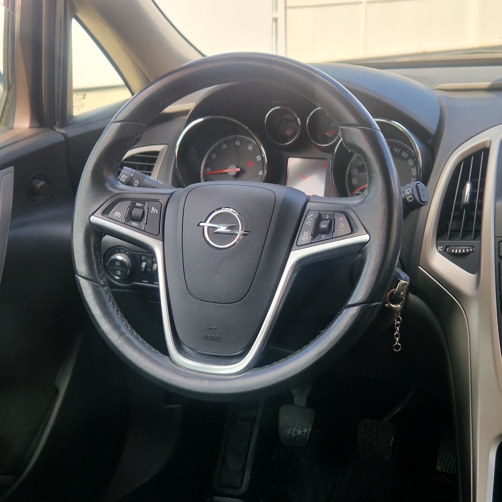 Opel Astra 1,4 benzin 74 kW- Nije turbo • Hr auto• 129.ooo km, fotografija 14