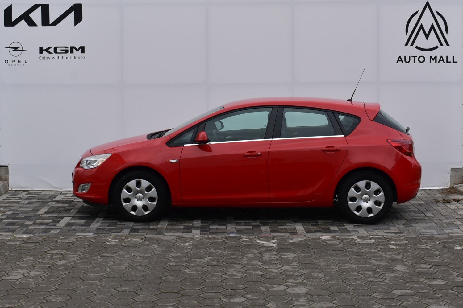 Opel Astra 1.4 LPG Essentia *HR* SERVISNA, 1. VLASNIK*, fotografija 2