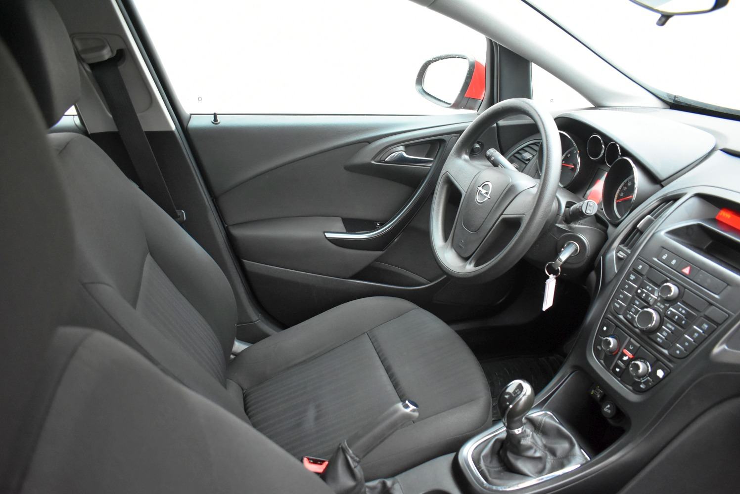 Opel Astra 1.4 LPG Essentia *HR* SERVISNA, 1. VLASNIK*, fotografija 7