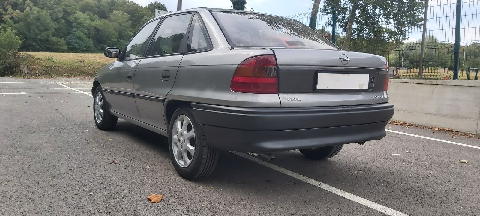 Opel Astra 1,4 I SAMO 82000KM REG GODINU DANA, fotografija 5