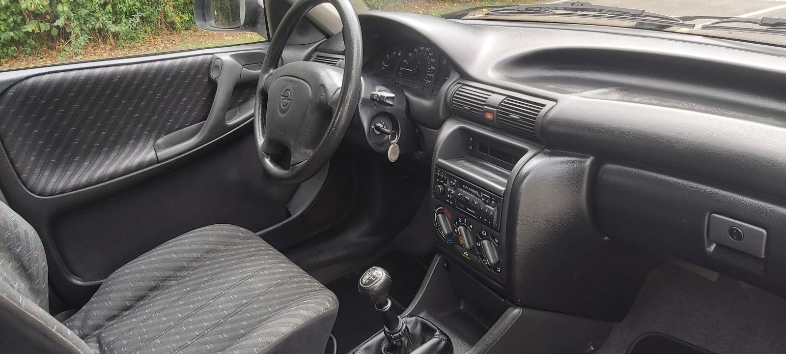Opel Astra 1,4 I SAMO 82000KM REG GODINU DANA, fotografija 17