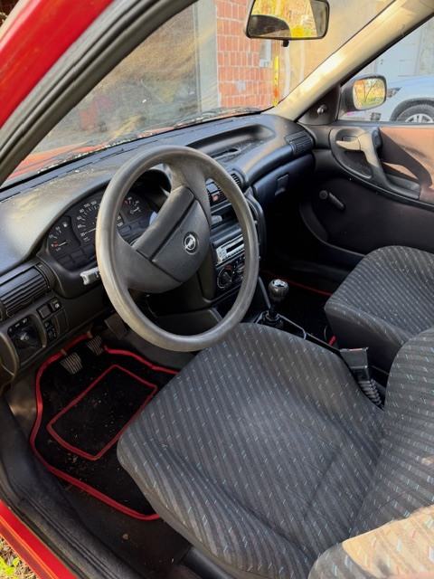 Opel Astra 1,4, fotografija 5