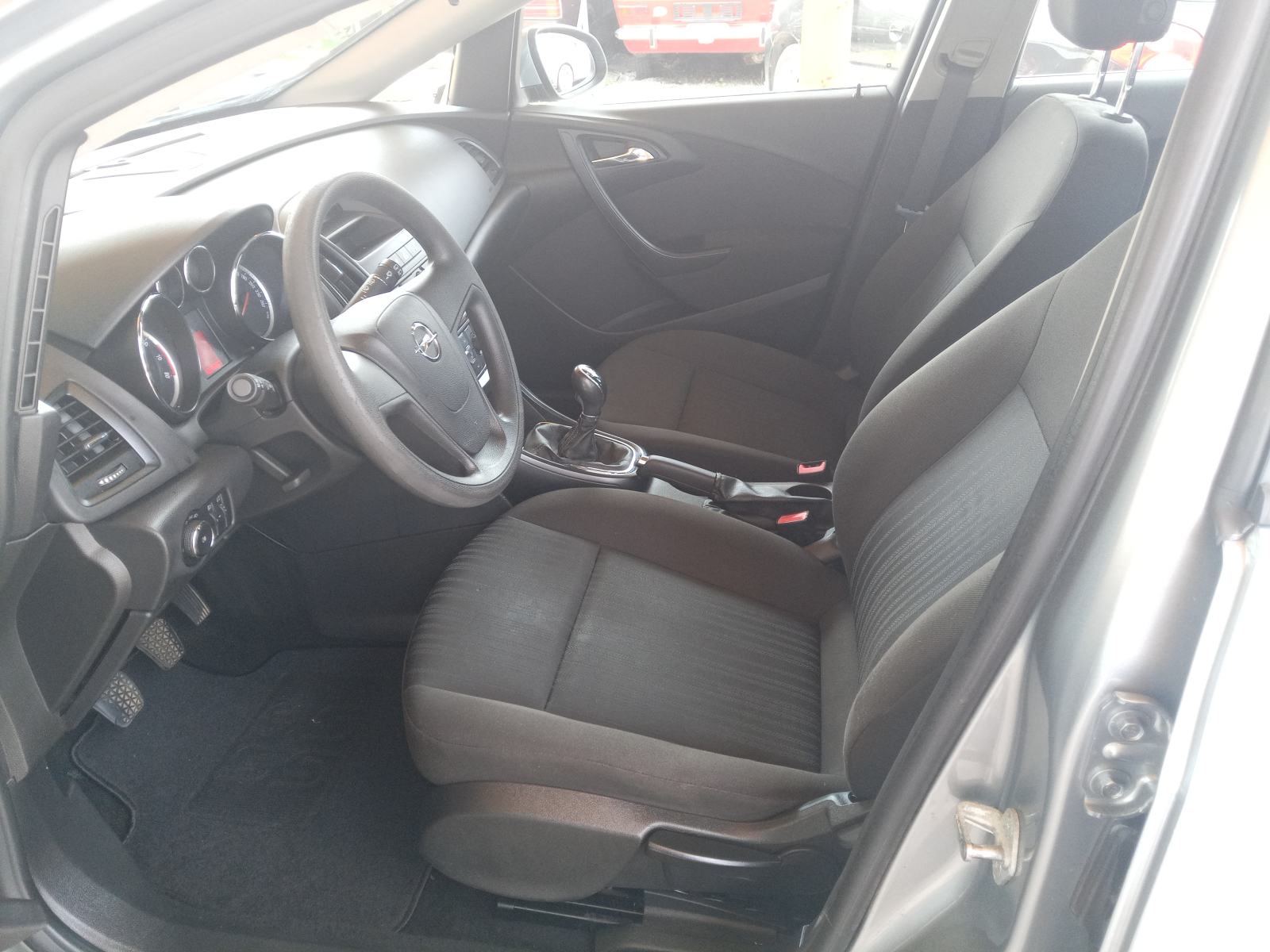 Opel Astra 1,4, fotografija 6
