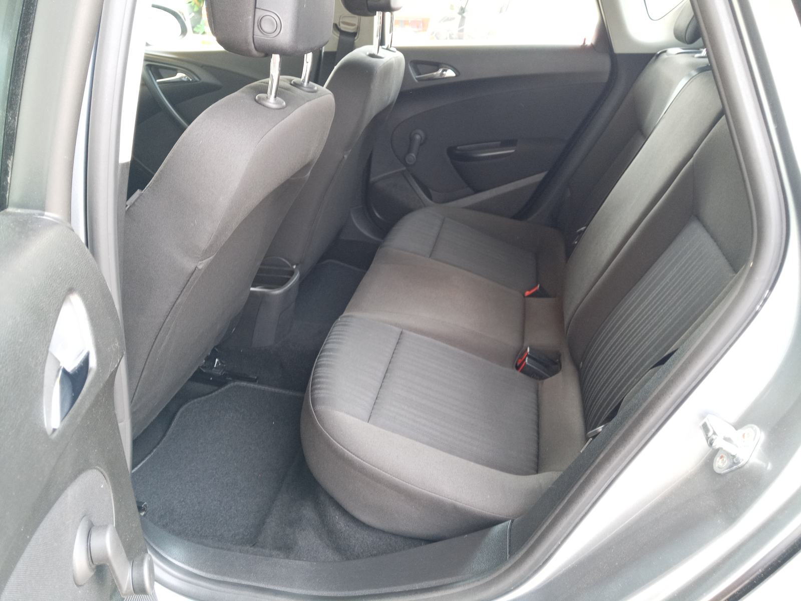 Opel Astra 1,4, fotografija 8