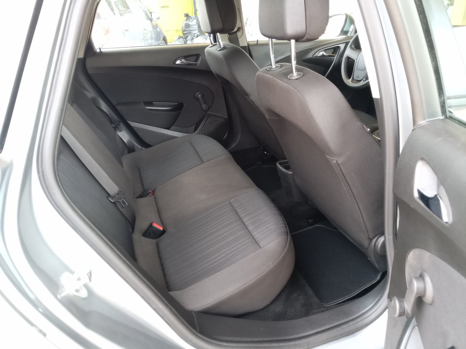 Opel Astra 1,4, fotografija 9