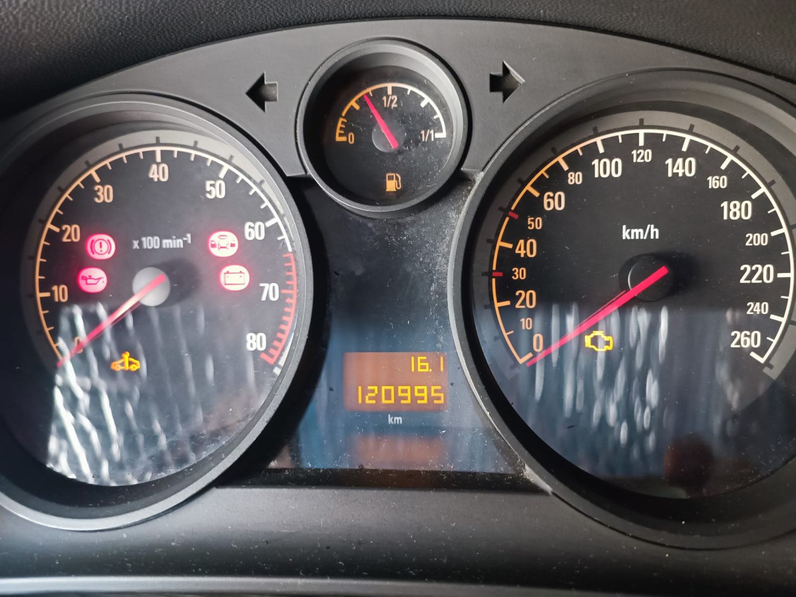Opel Astra 1,4, fotografija 8