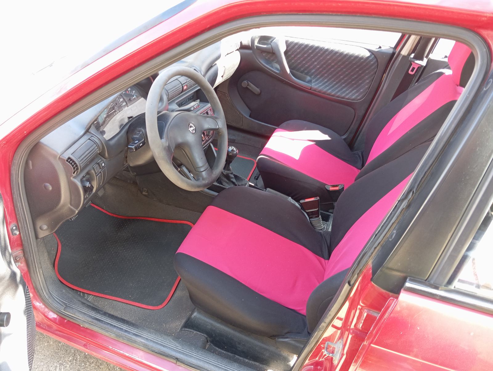 Opel Astra 1,4 i, fotografija 7