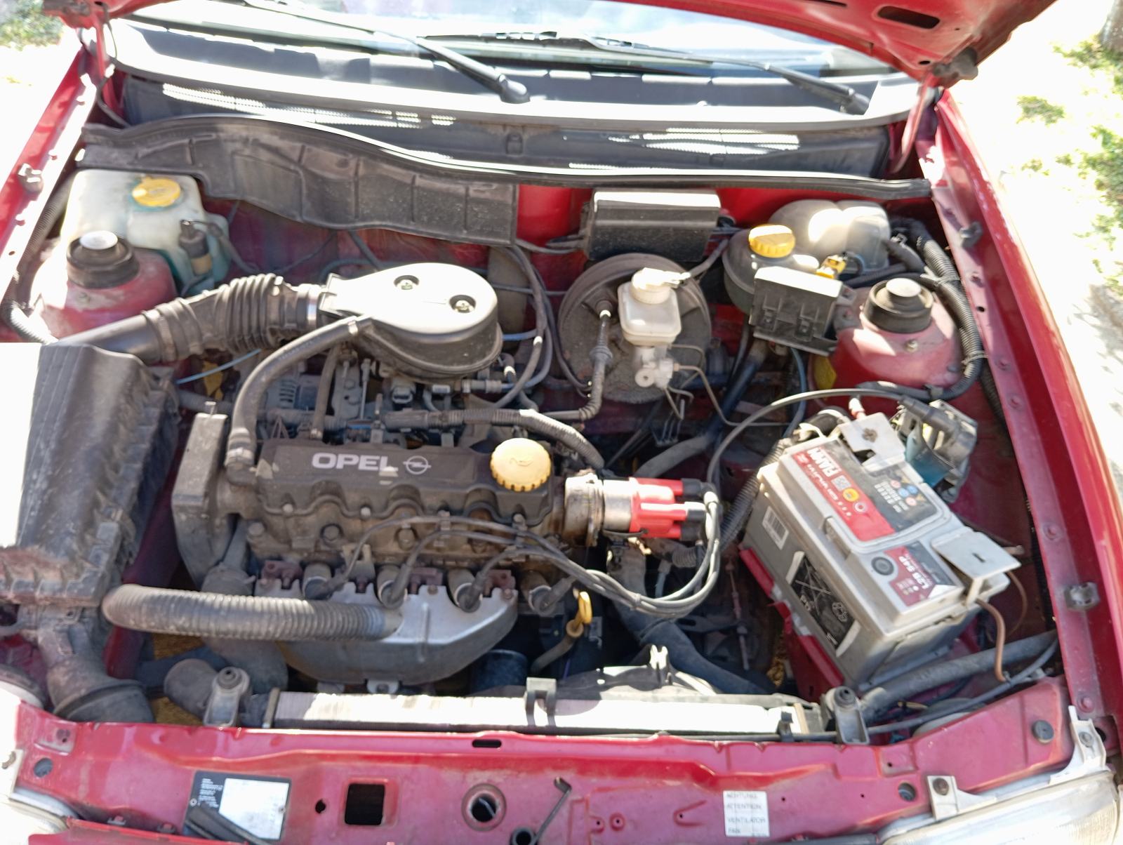Opel Astra 1,4 i, fotografija 11