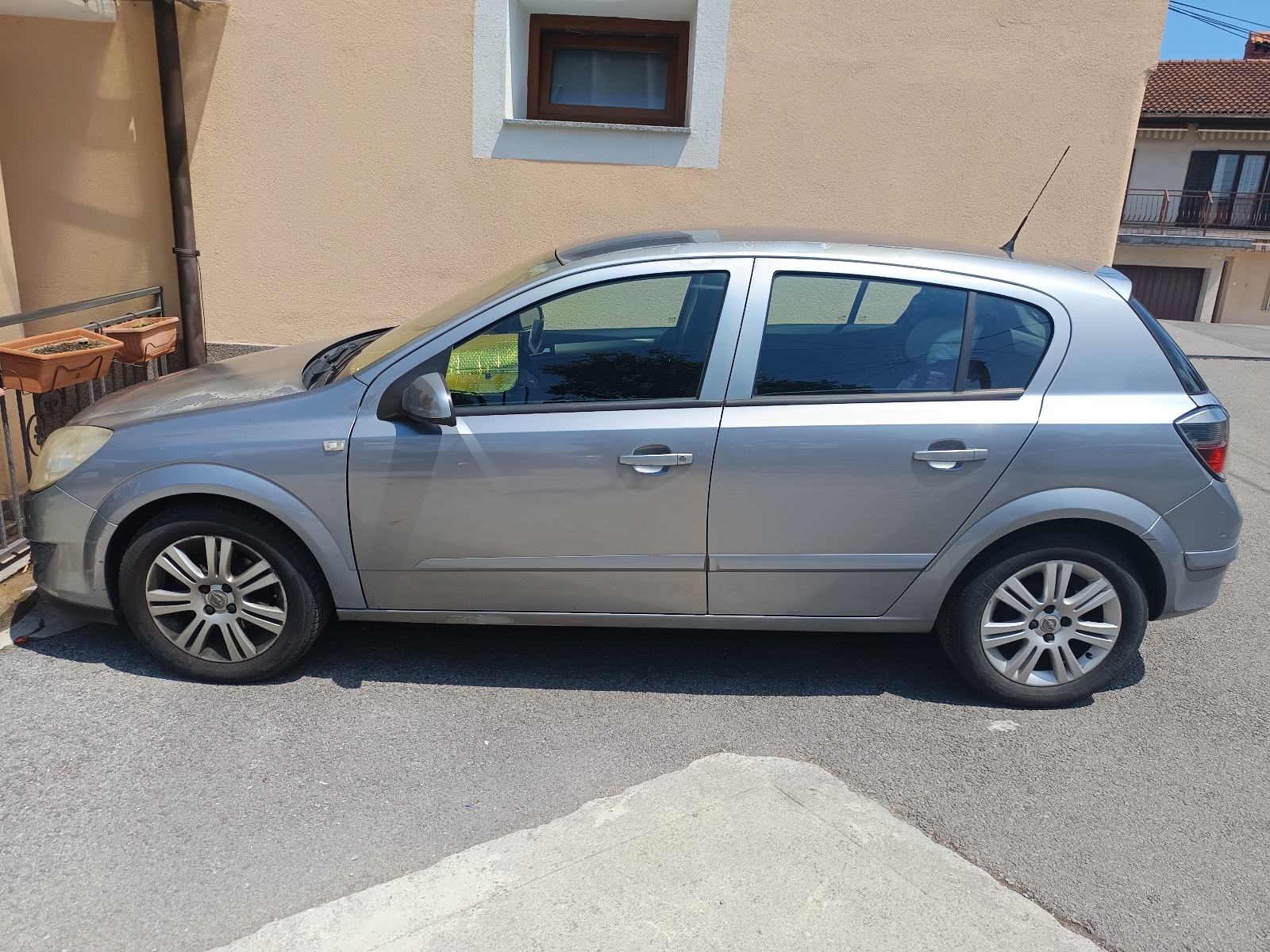 Opel Astra 1,4, fotografija 10