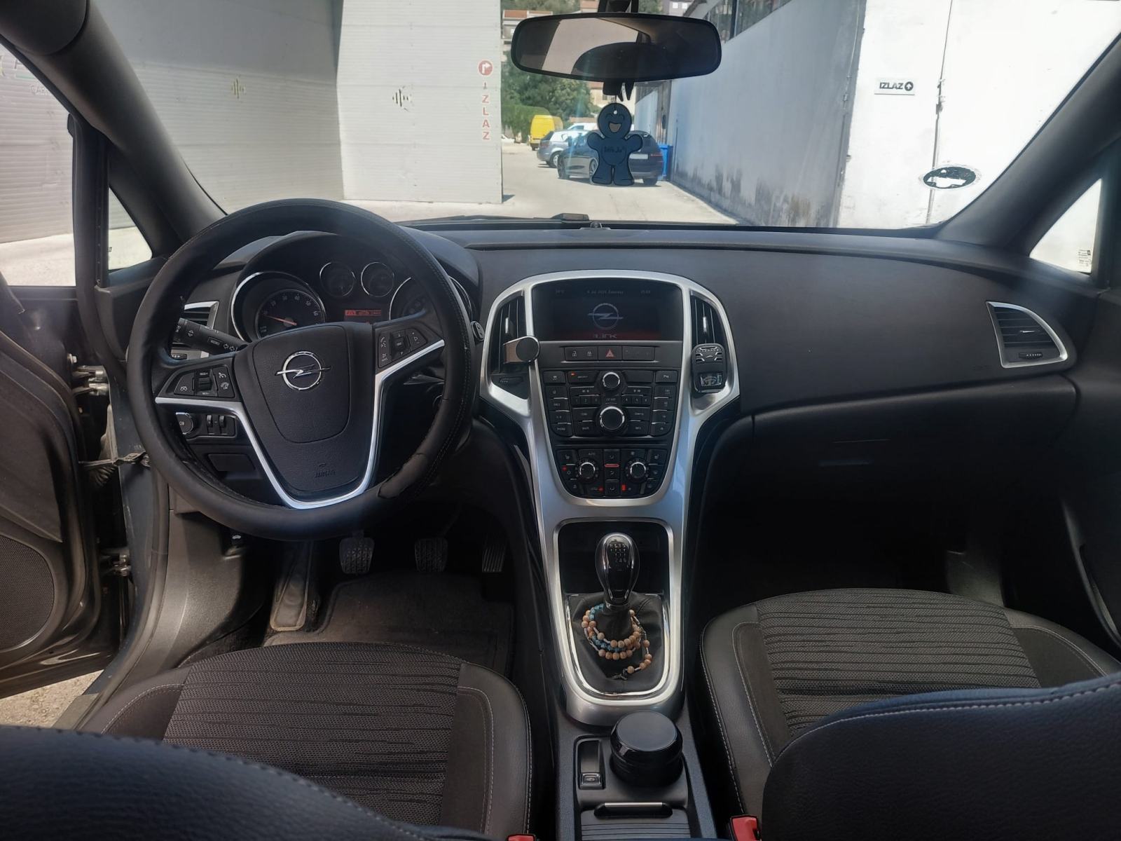 Opel Astra J 1.4, fotografija 5