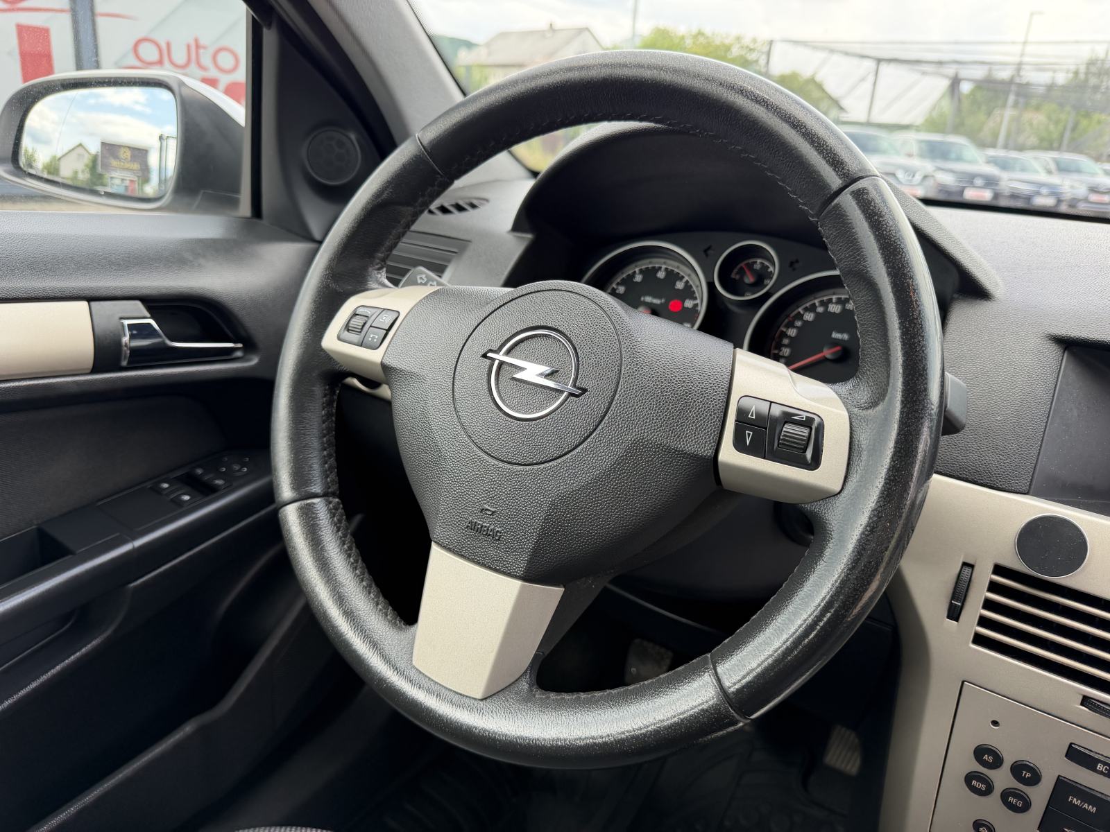 Opel Astra 1,4 - TOP STANJE - NOVE GUME - NOVO KVAČILO, fotografija 9