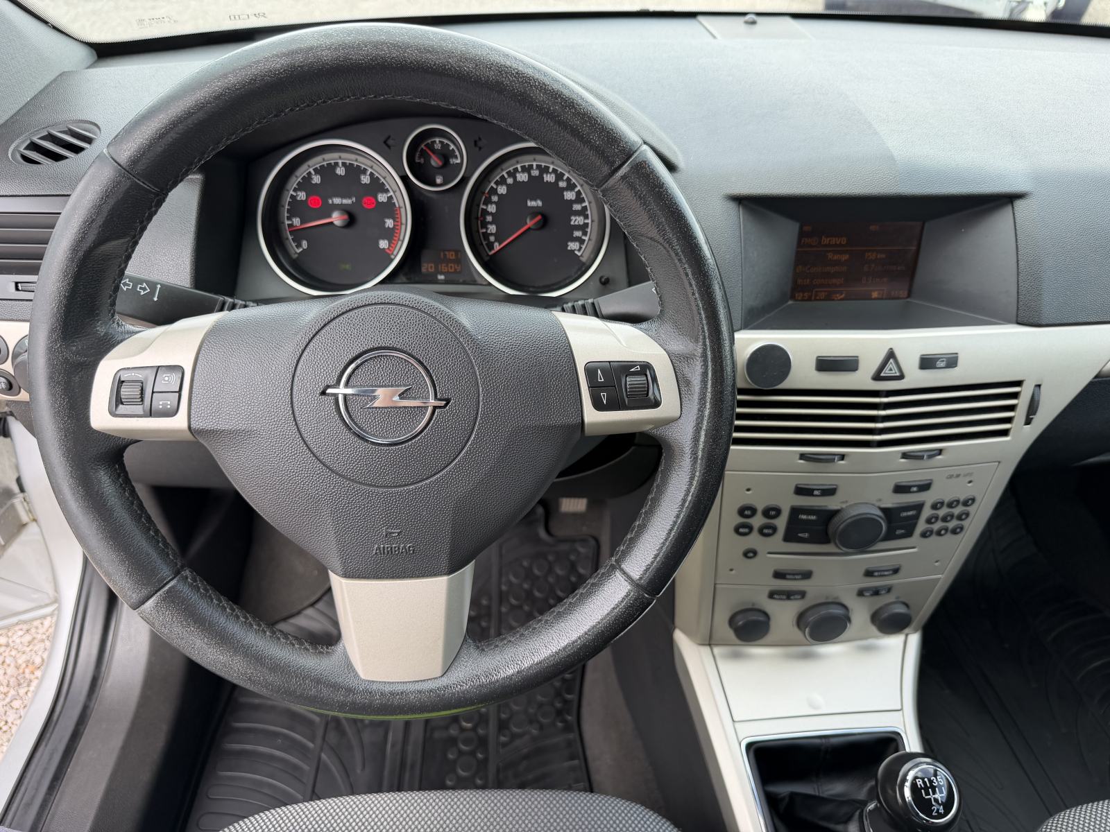 Opel Astra 1,4 - TOP STANJE - NOVE GUME - NOVO KVAČILO, fotografija 16