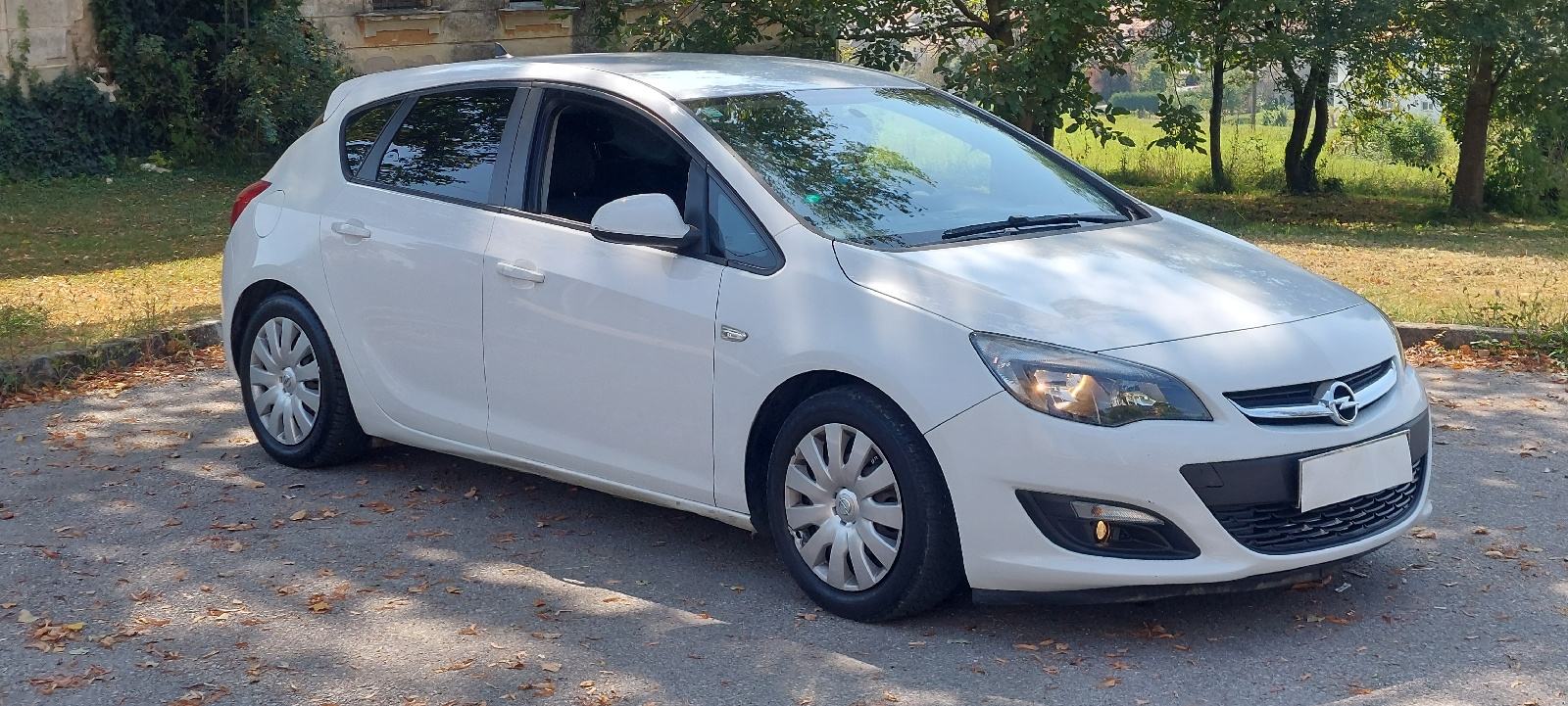 Opel Astra 1.4 turbo, fotografija 2