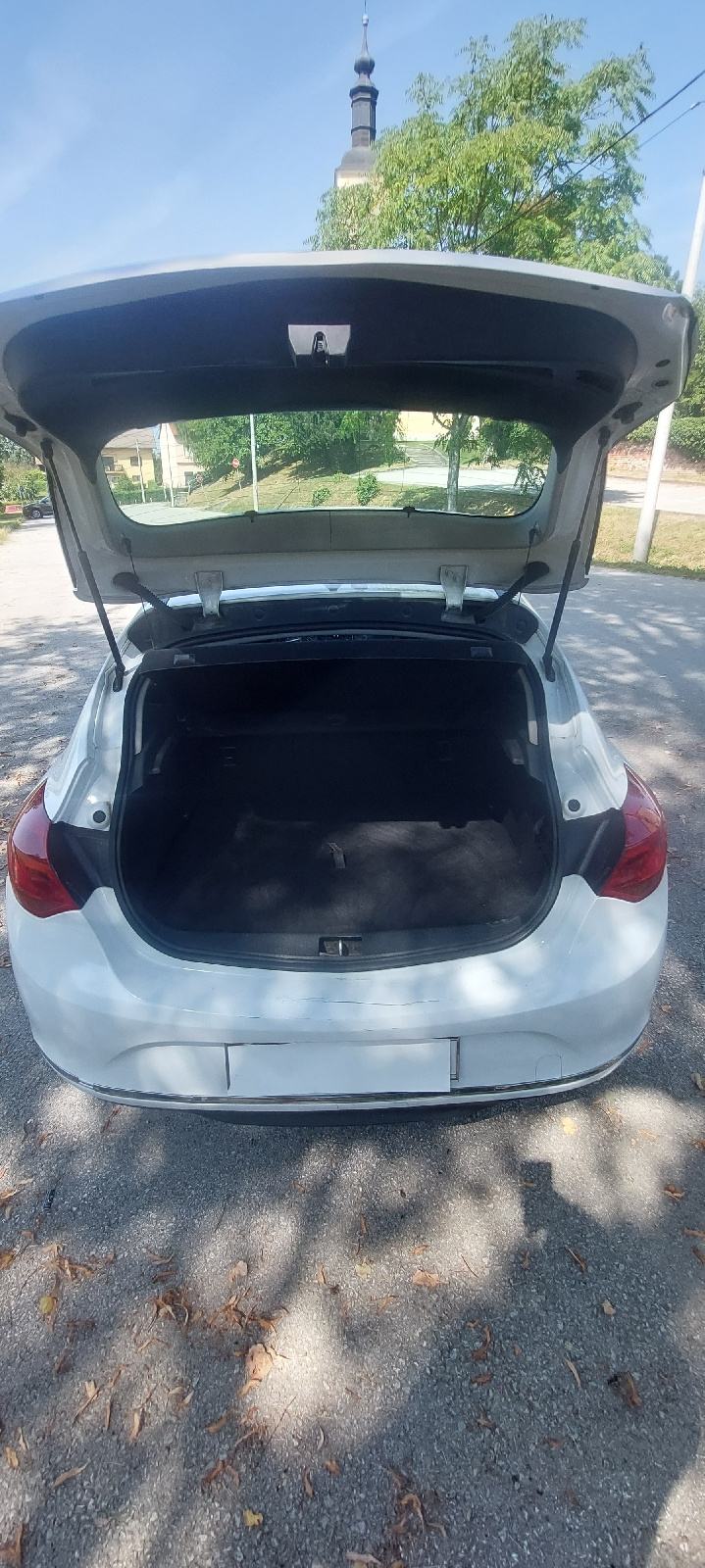 Opel Astra 1.4 turbo, fotografija 10