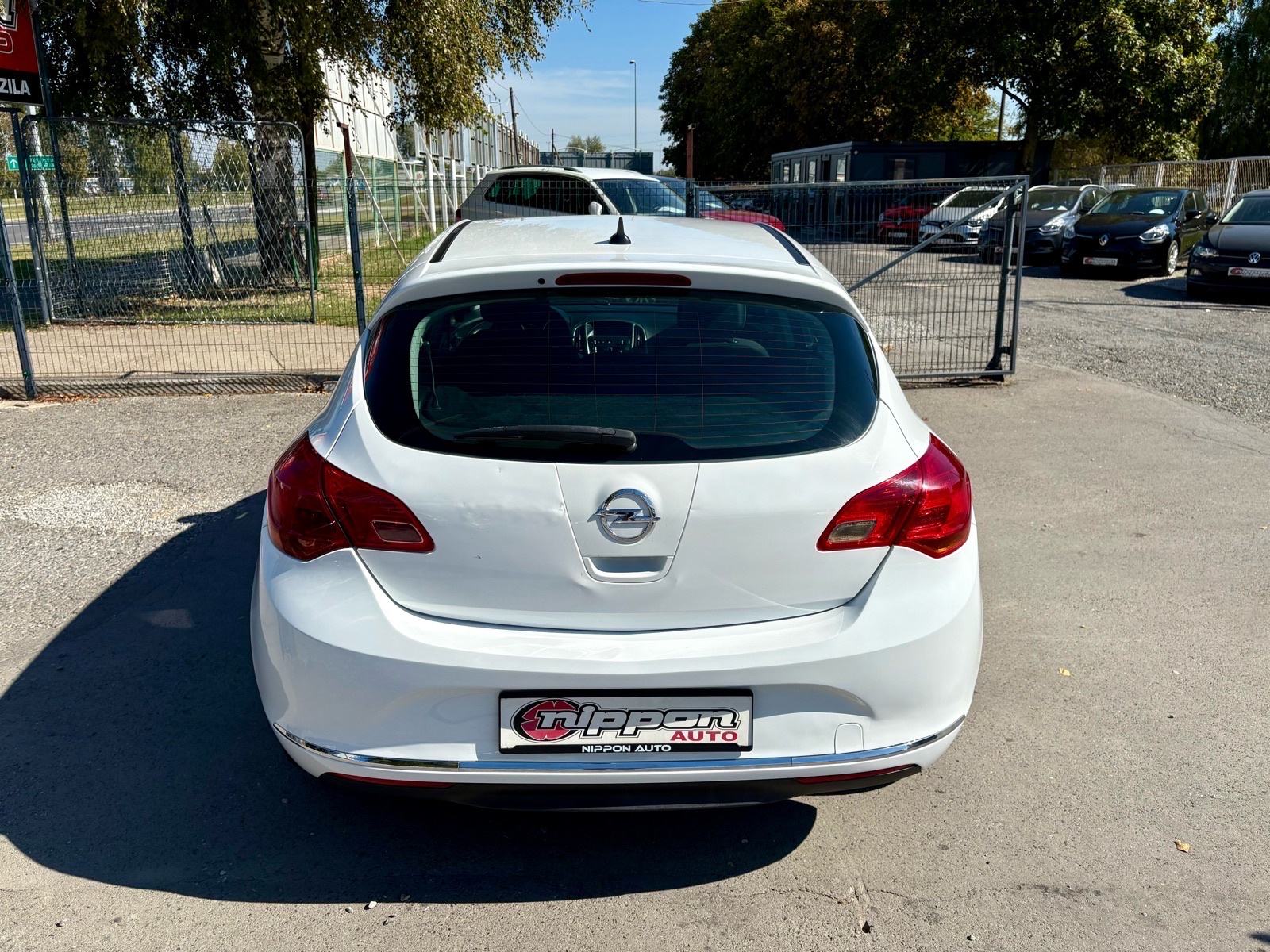 Opel Astra 1,4 PLIN KLIMA - VELIKI SERVIS - AUTOKREDIT, fotografija 5