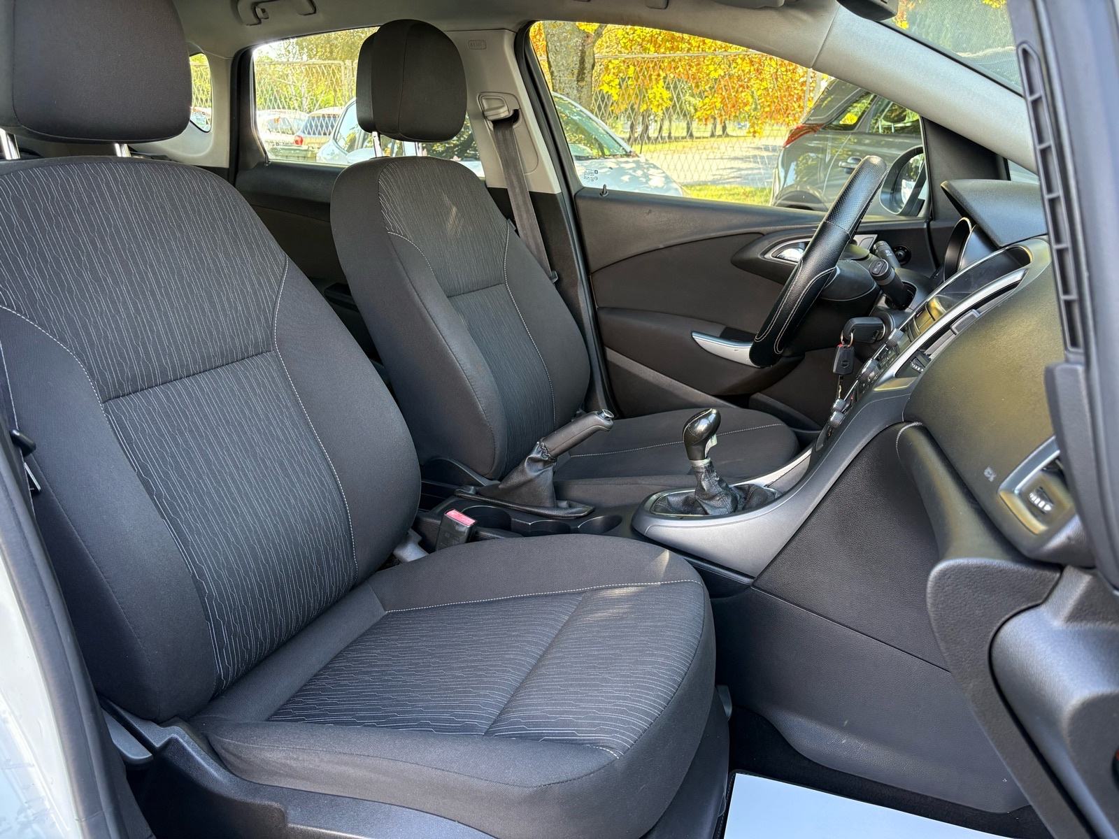 Opel Astra 1,4 PLIN KLIMA - VELIKI SERVIS - AUTOKREDIT, fotografija 19