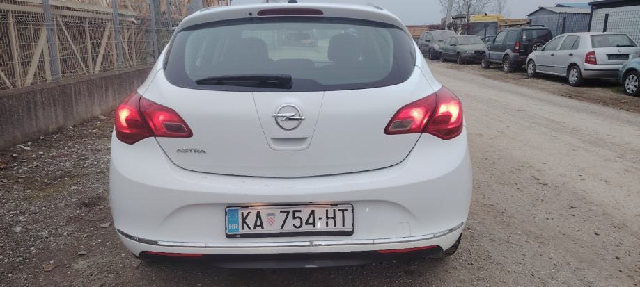 Opel Astra 1,4TURBO LPG ATESTIRAN, fotografija 10