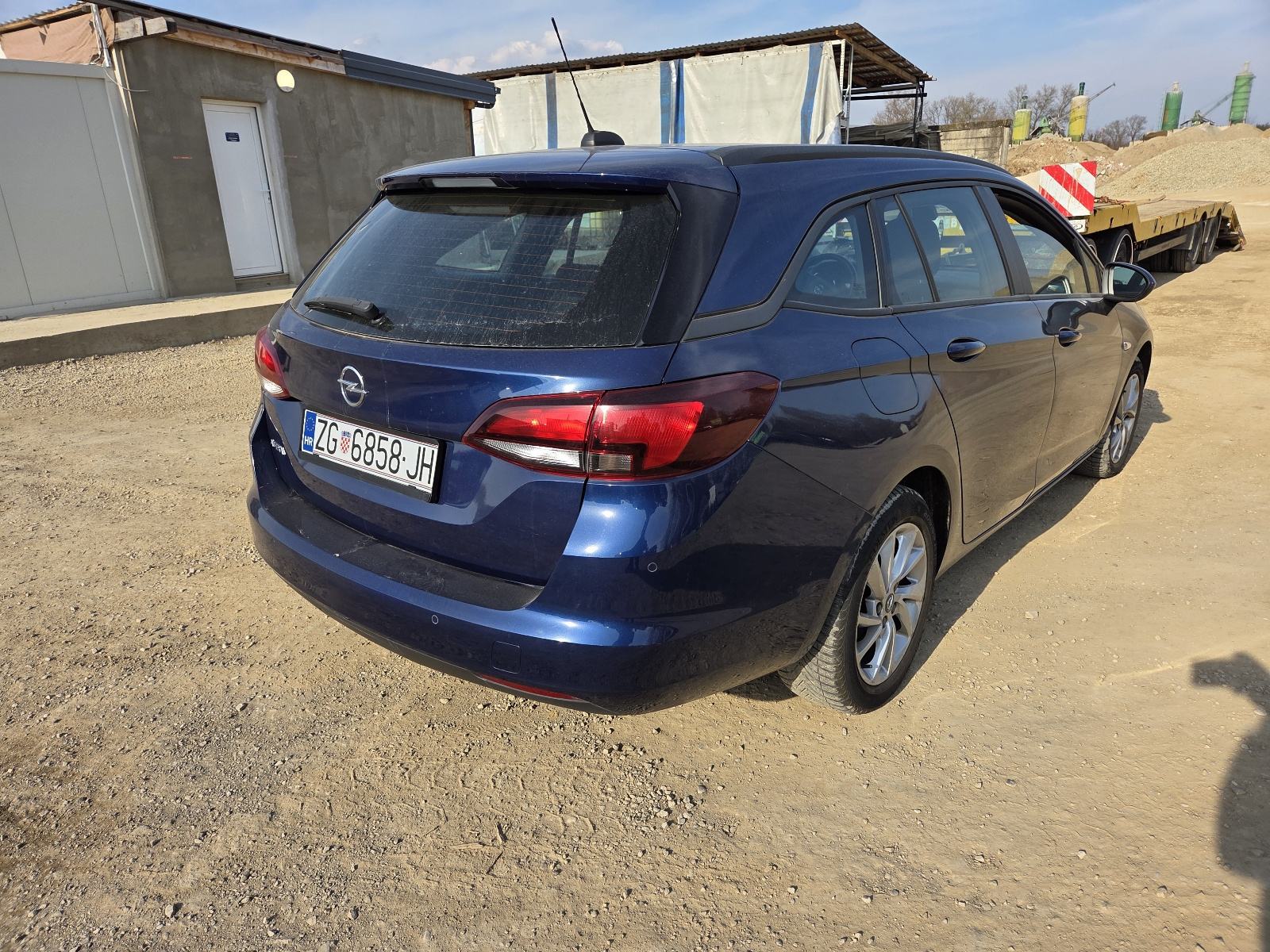 Opel Astra 1,5 CDTi automatik, fotografija 3