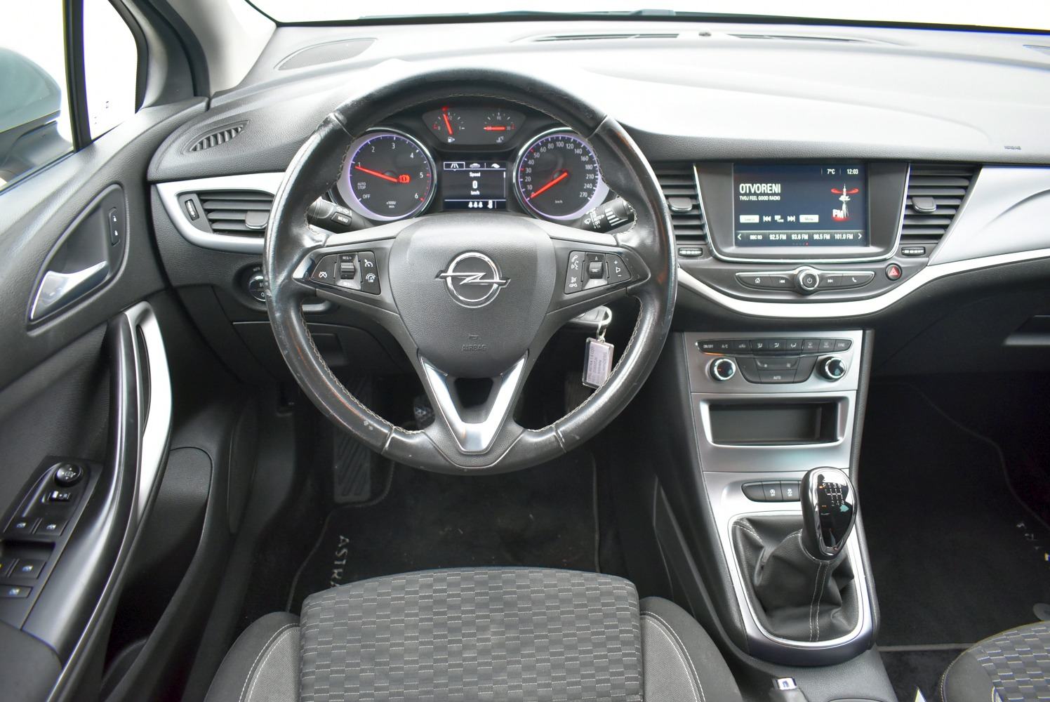Opel Astra 1.5 CDTI Enjoy *HR* SERVISNA,1.VLASNIK,JAMSTVO, NAVIGACIJA*, fotografija 4