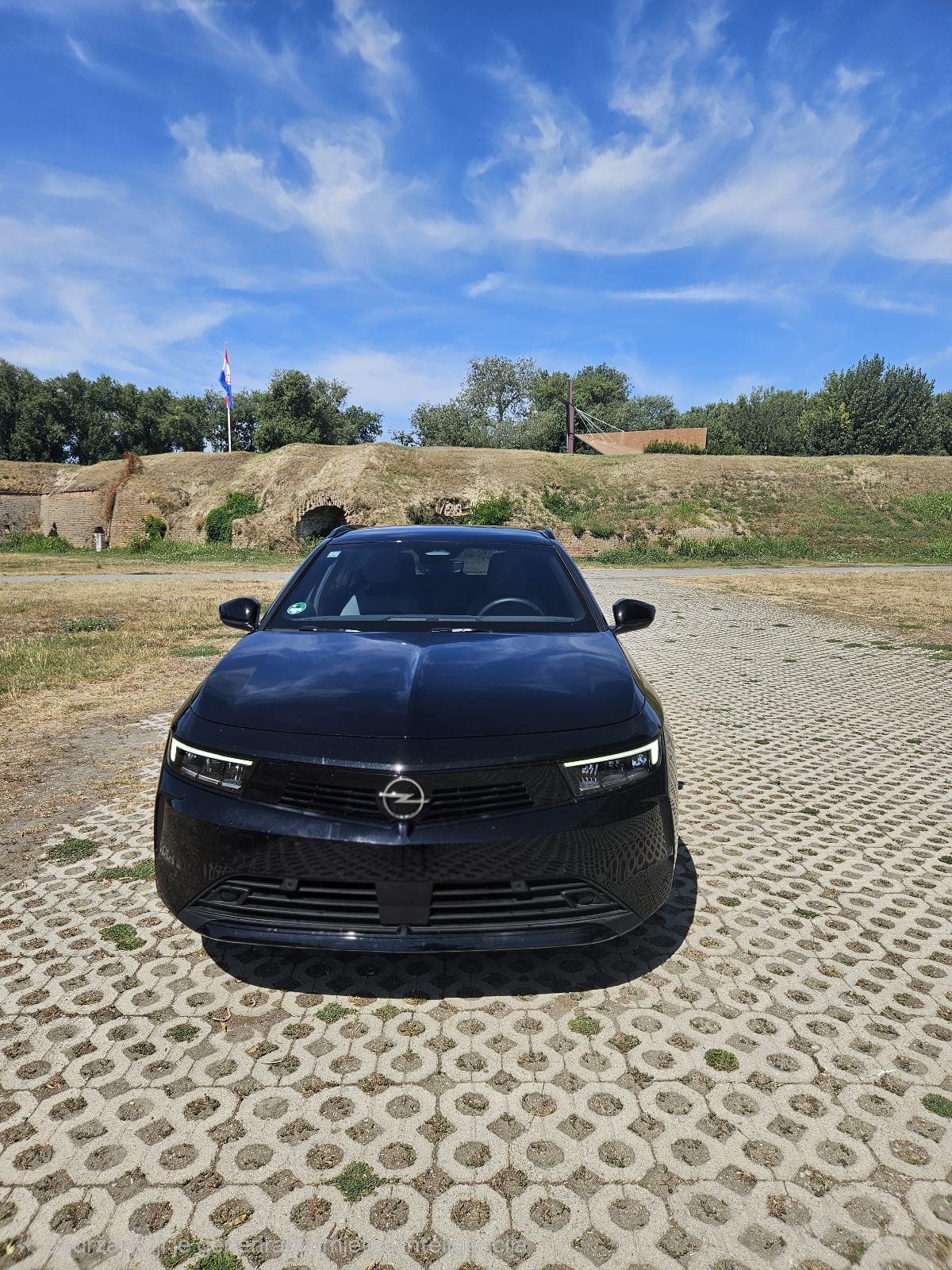 Opel Astra 1,5 D Sports Tourer, pogled izvana - slika 2