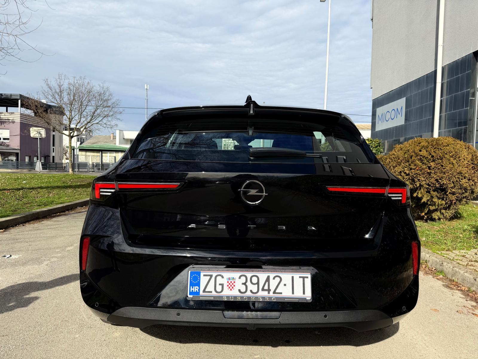 Opel Astra 1,5 DIESEL 130Ks 1 vlasnik HR.auto, fotografija 6