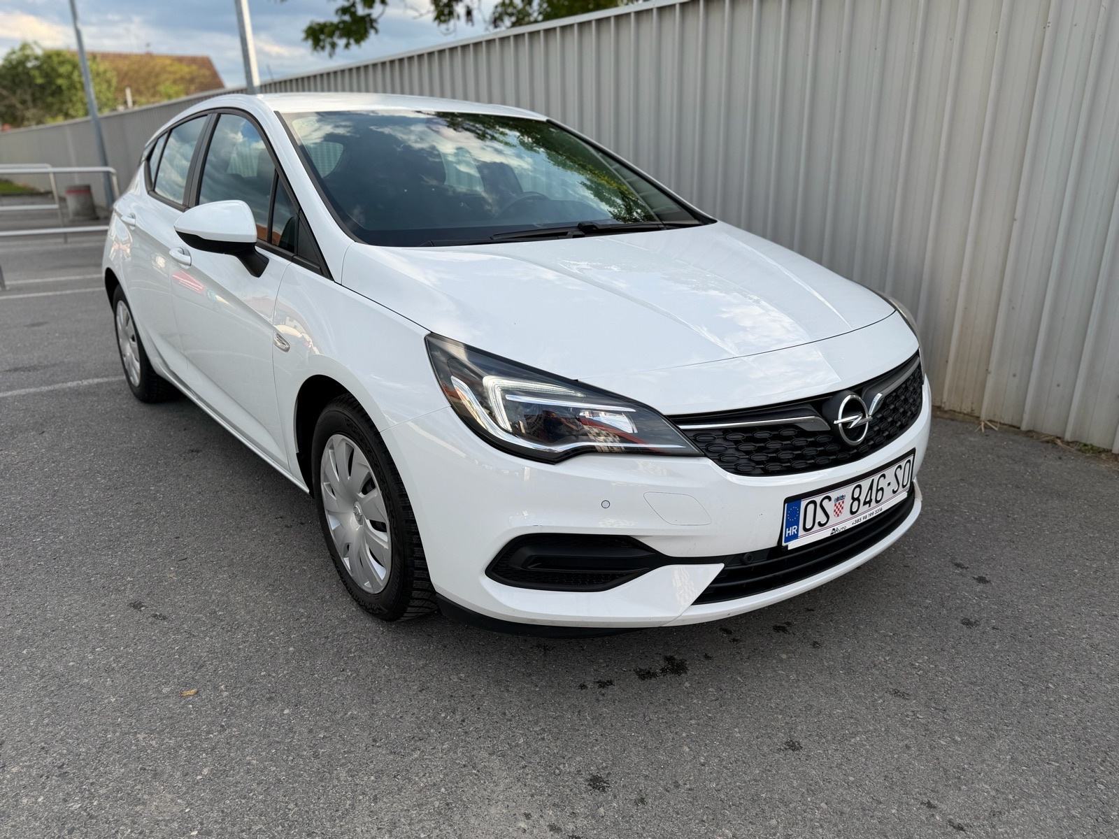 Opel Astra 1,5 D, fotografija 2