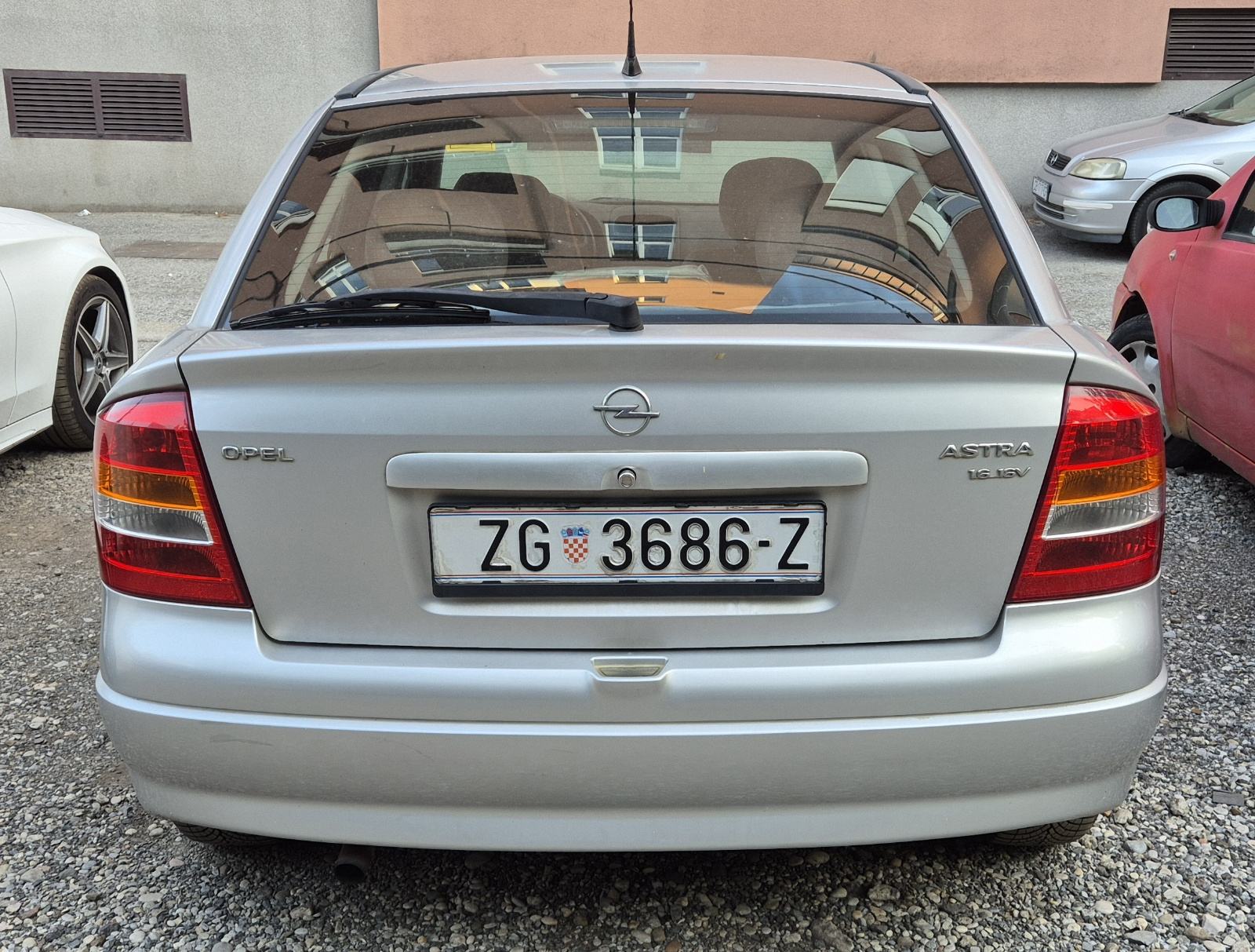 Opel Astra 1.6 16V, 2001. 242000km, prvi vlasnik, reg. do 3/27, klima, fotografija 5